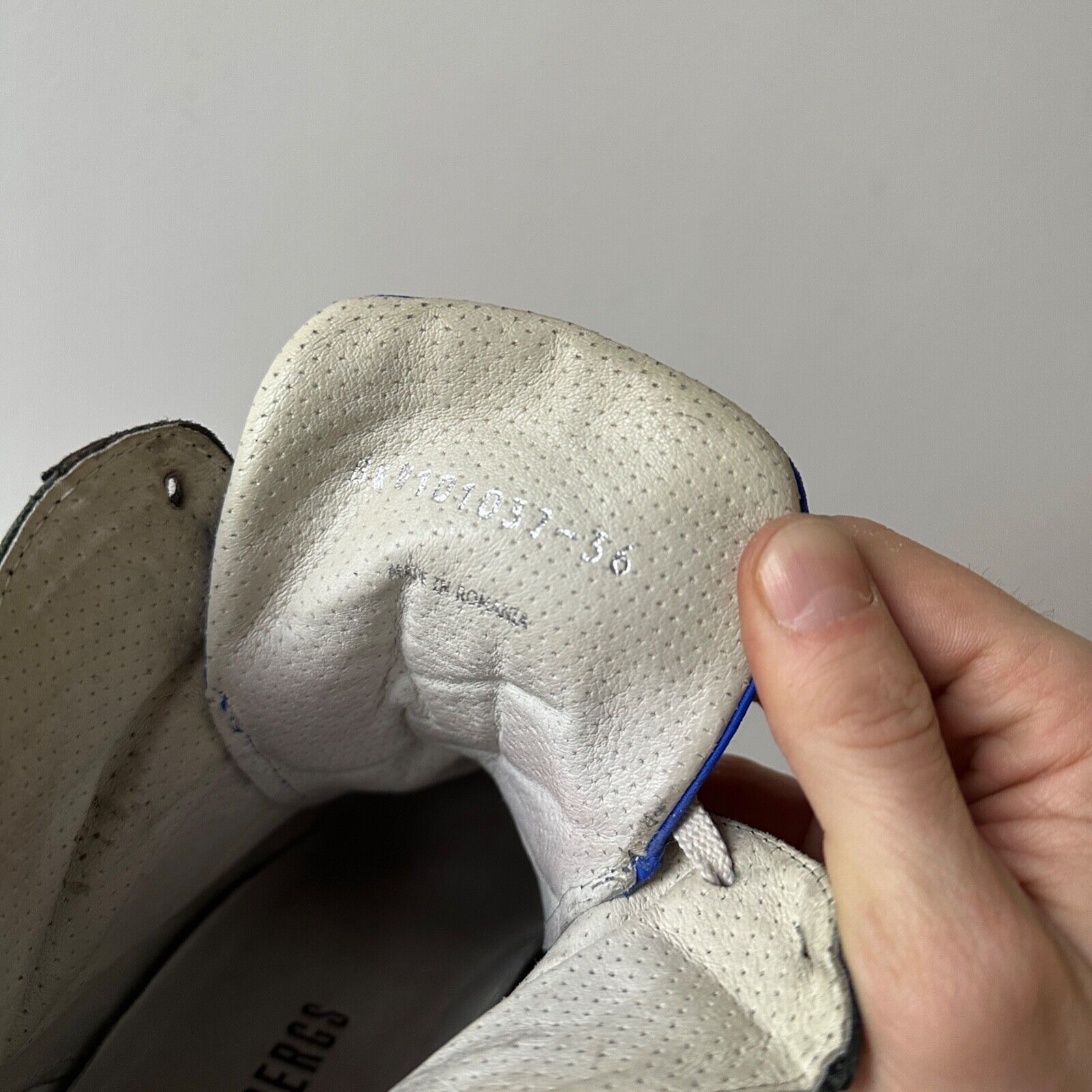 Dirk Bikkembergs Bikkembergs Vintage y2k Wedge White Blue Sneakers 8360AC Size US 6 / IT 36 - 7 Thumbnail