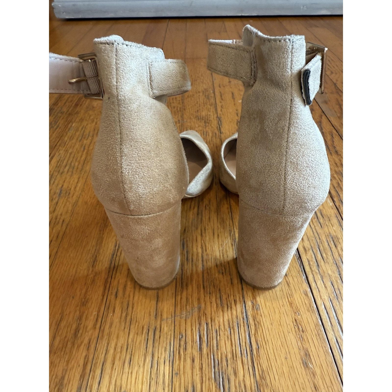 Other GLAZE Size 7.5 Beige Ankle Strap Heels Pumps Block Heel Size US 7.5 / IT 37.5 - 6 Thumbnail