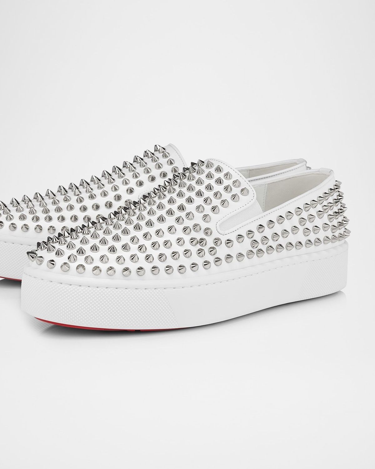 spikeboat white