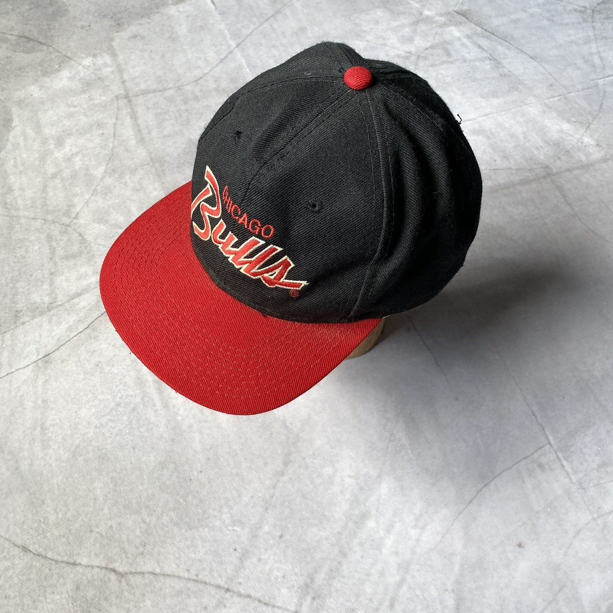 NBA × Sports Specialties × Vintage vintage 90s Chicago Bulls Script Snapback Cap Dline Y2K Hat Size ONE SIZE - 1 Thumbnail
