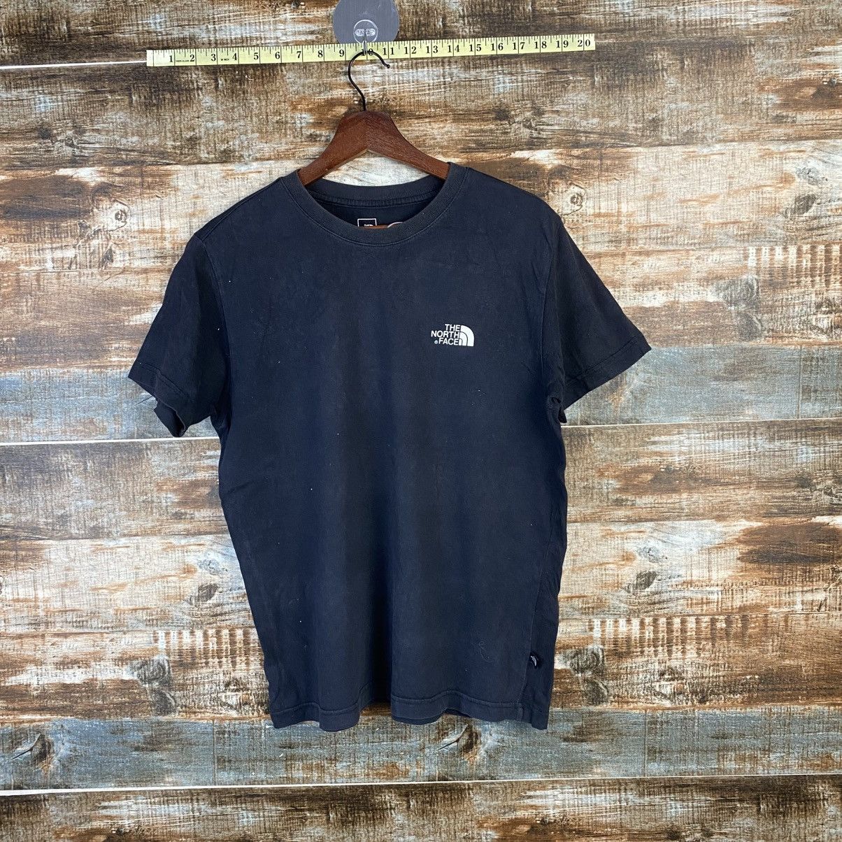 The North Face DL The North Face Black T-Shirt #C1184 Size US S / EU 44-46 / 1 - 1 Thumbnail