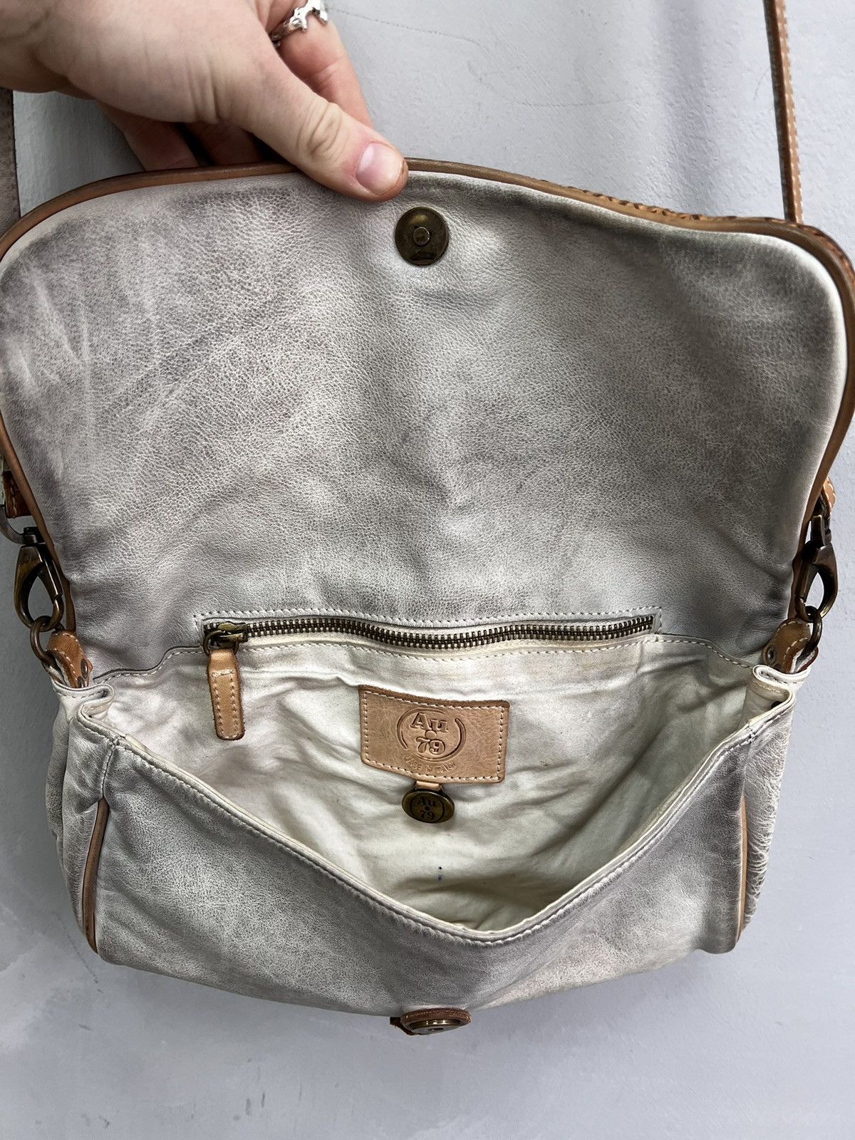 If Six Was Nine × Vintage VINTAGE ARCHIVE LEATHER METAL KAMRII STYLE MESSENGER BAG Size ONE SIZE - 11 Thumbnail