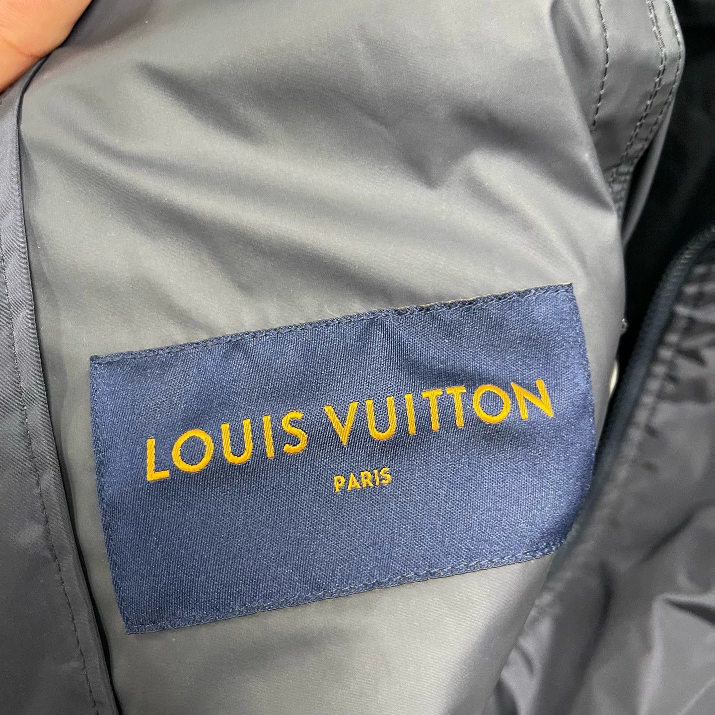 Louis Vuitton LV Multi-Pocket No Tags 46 95 New Jacket Size US S / EU 44-46 / 1 - 3 Thumbnail