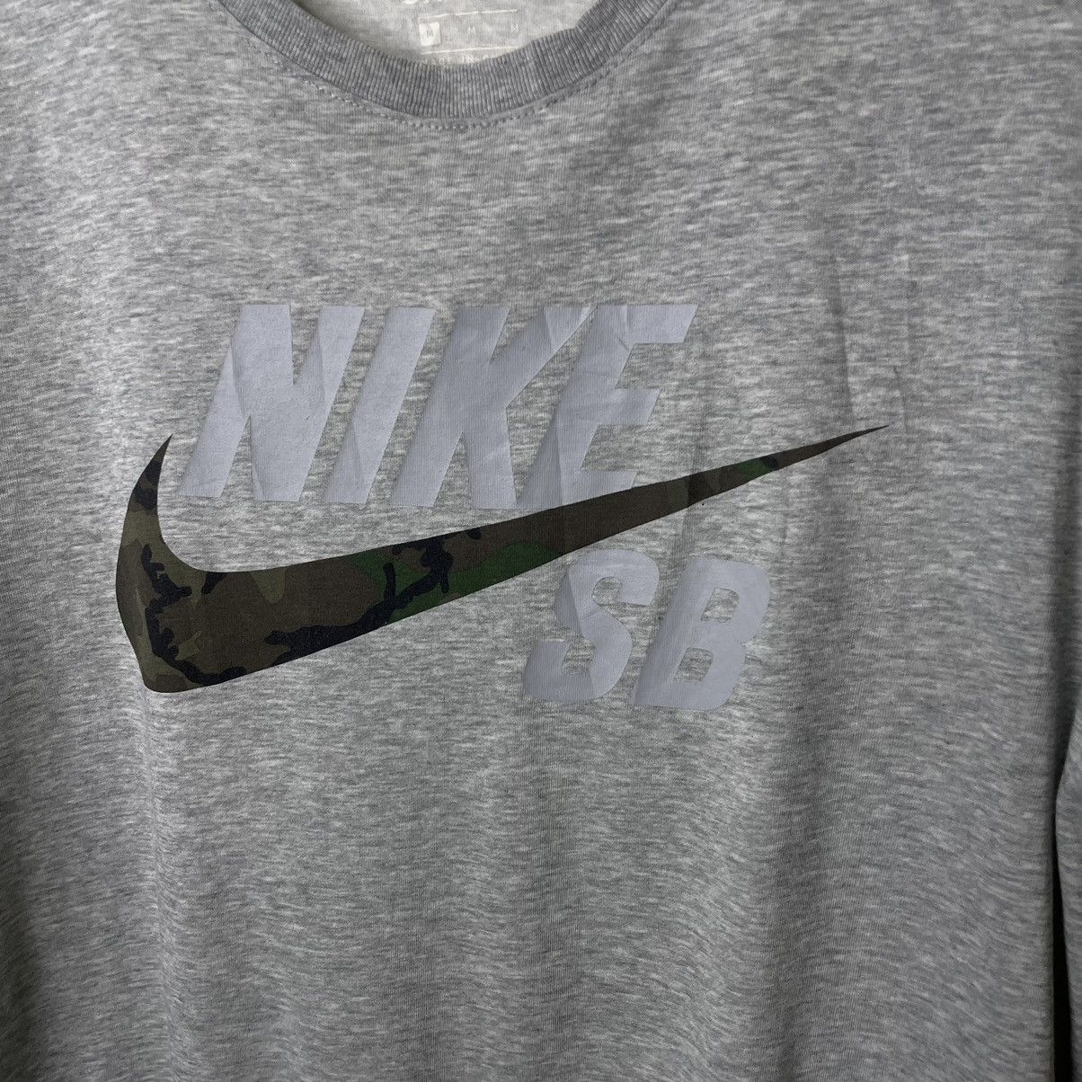 Nike Y2K Nike SB Camo Design Skateboarding Skater T Shirt Size US M / EU 48-50 / 2 - 2 Thumbnail