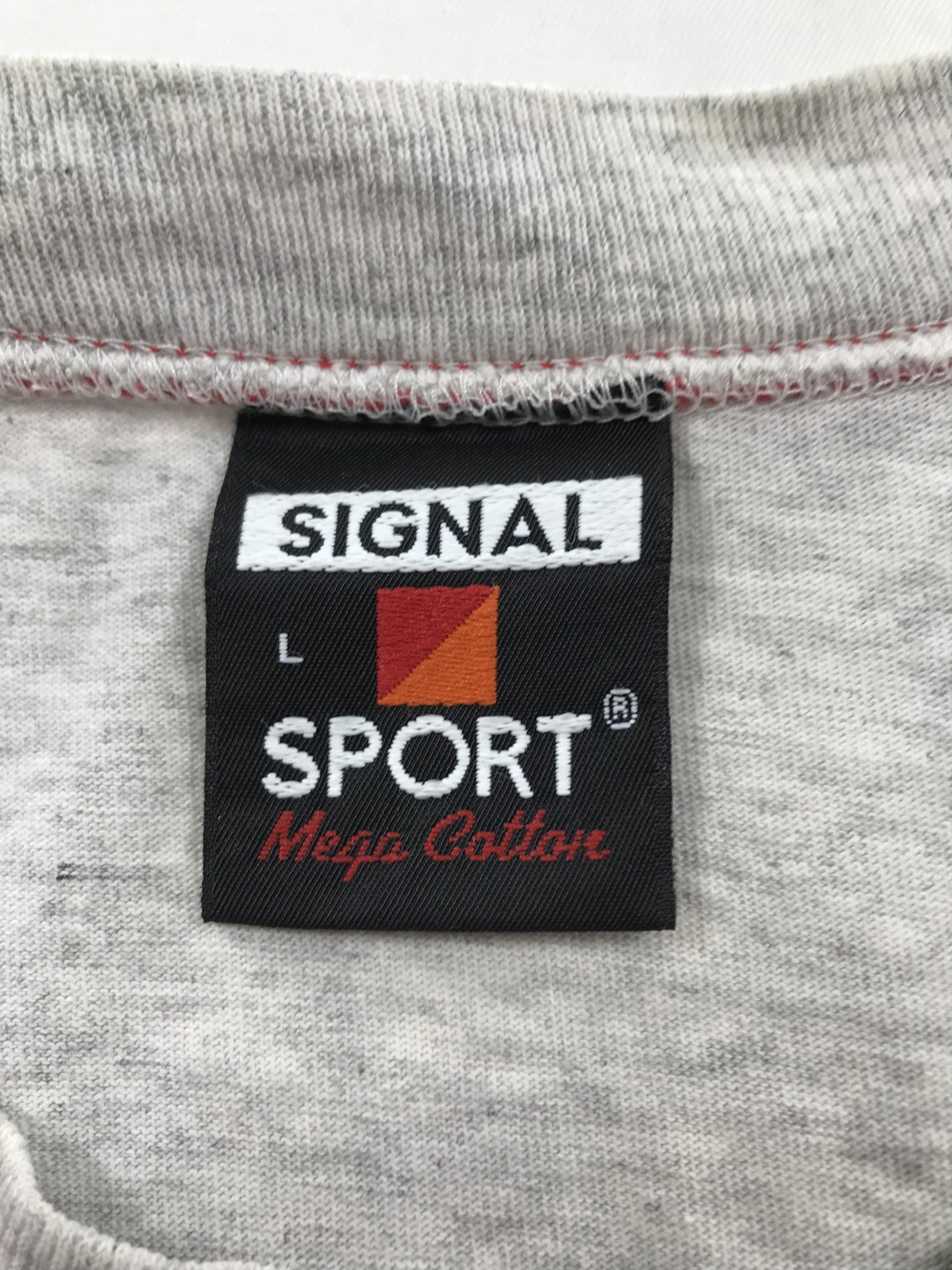Signal Sport Vintage Signal Sport x Harvard University Logo Tee Size US L / EU 52-54 / 3 - 8 Thumbnail