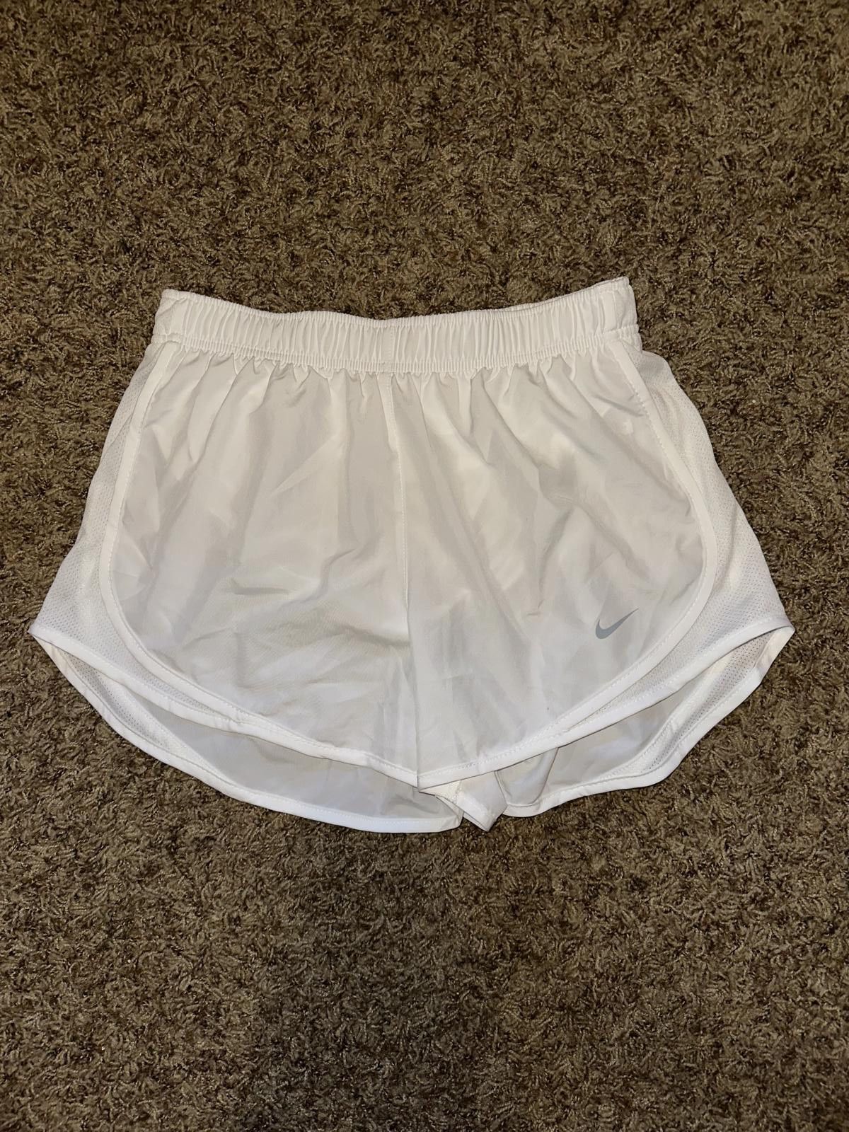 Nike Nike Women's Tempo Running Shorts Size 28" / US 6 / IT 42 - 1 Thumbnail