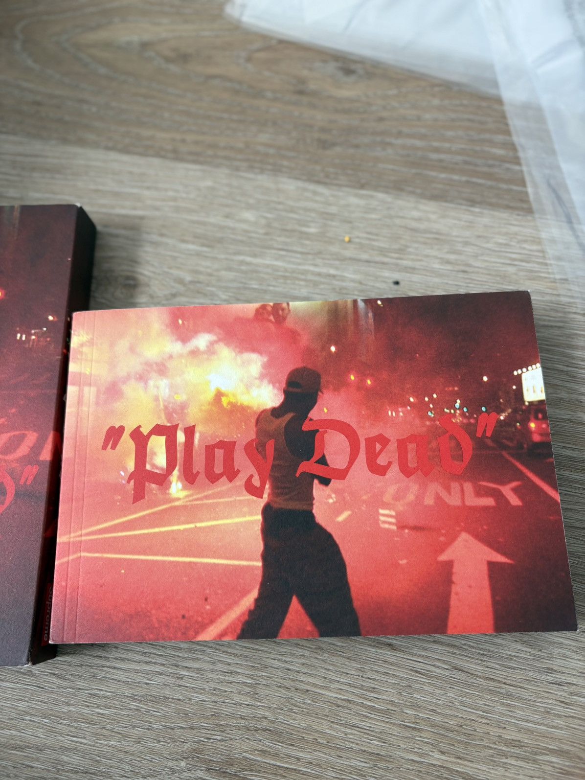 Supreme Supreme Play Dead Photo Book Size ONE SIZE - 3 Thumbnail