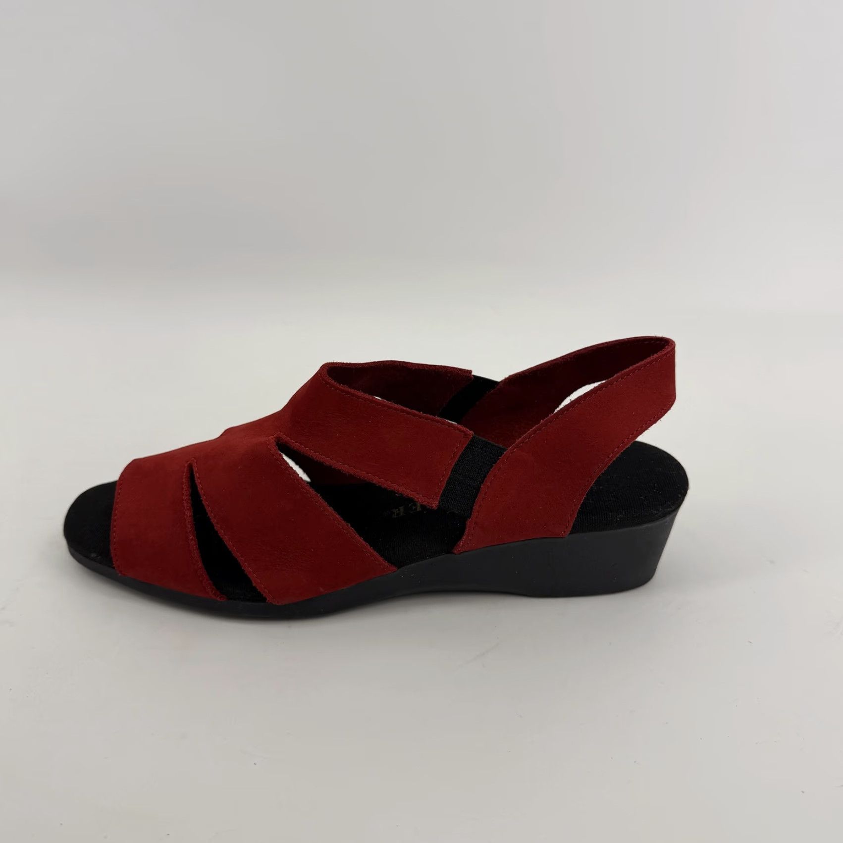 Naturalizer VINTAGE Naturalizer Sandals Womens 8.5 M Accent Red Slingback Wedge 90s 132N85 Bohemian Hipster Casual Summer Shoes Size US 9 / IT 39 - 4 Thumbnail