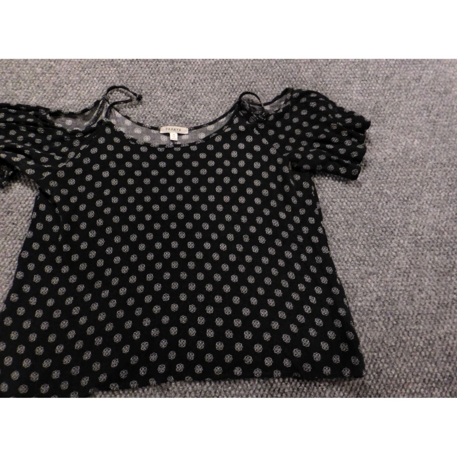 Vintage Papaya Blouse Womens Medium black floral Round Neck Long Sleeve Pullover Stretch Casual Regular Satin-like Rayon Polyester Cap Sleeve Classic Basic Size M / US 6-8 / IT 42-44 - 3 Thumbnail