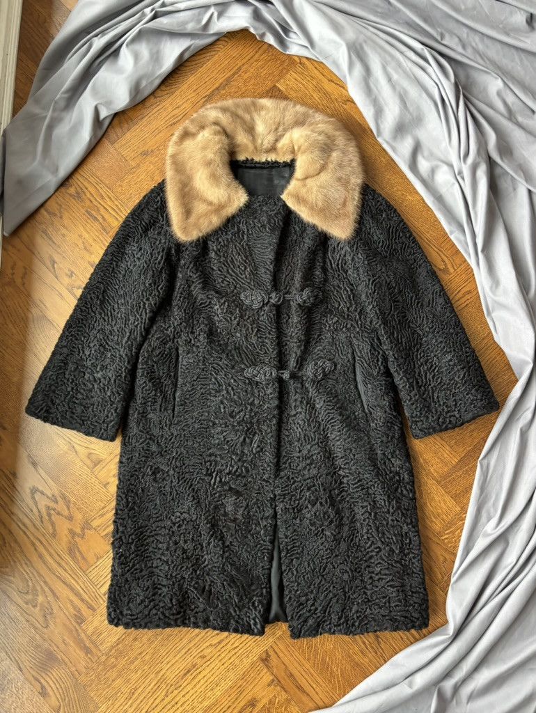 True Vintage Astrakhan Fur Coat 70s Persian Lamb Hair Wool