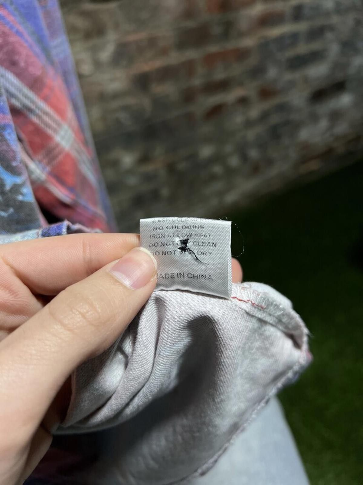 Vale Vale Forever Graffiti Flannel Sz. L Size ONE SIZE - 4 Thumbnail