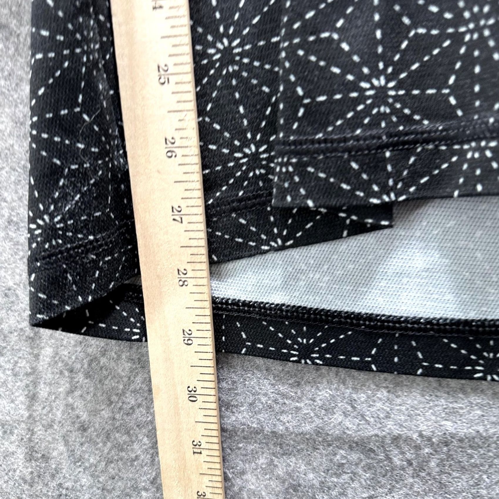Vintage INKnBURN Shirt Mens XL Black Geometric Quarter Zip Collared Running Polo Size US XL / EU 56 / 4 - 5 Thumbnail