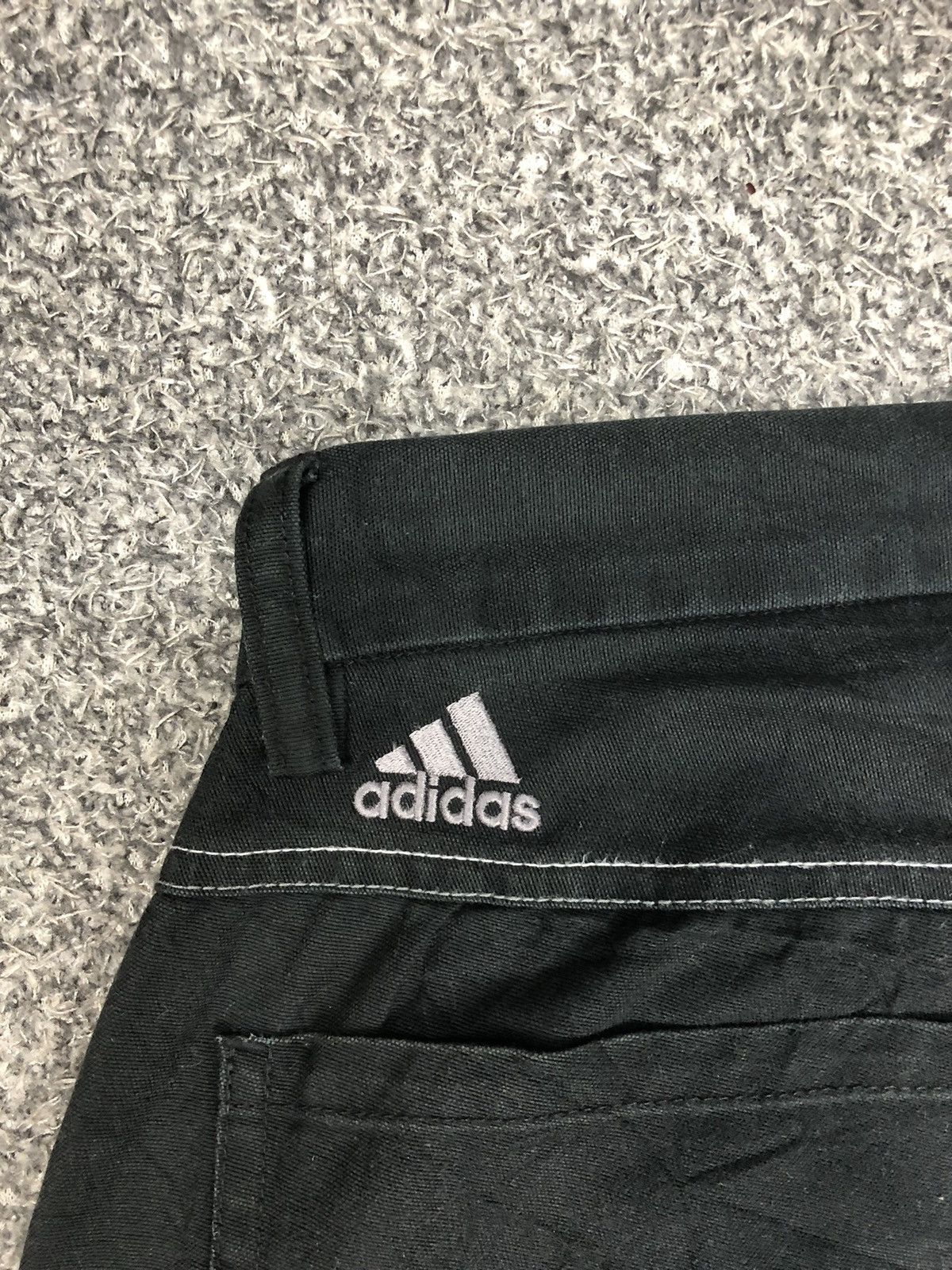 Carhartt × Vintage Japanese Brands Black Baggy Adidas Cargopants Size US 32 / EU 48 - 14 Thumbnail