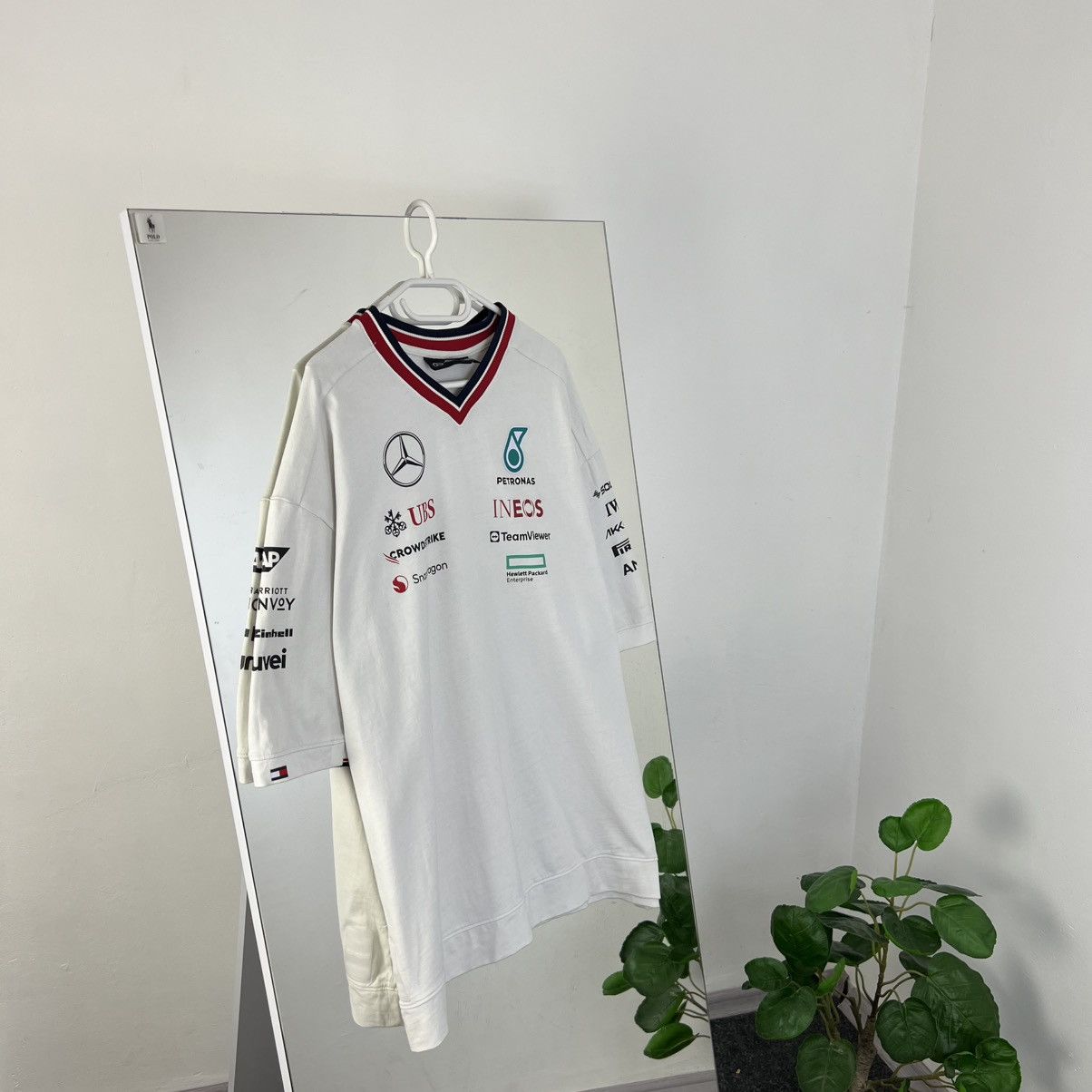 Mercedes-Benz Mercedes-Benz AMG Tommy Himfiger Big Logo Racing T-Shirt Size US XL / EU 56 / 4 - 2 Thumbnail