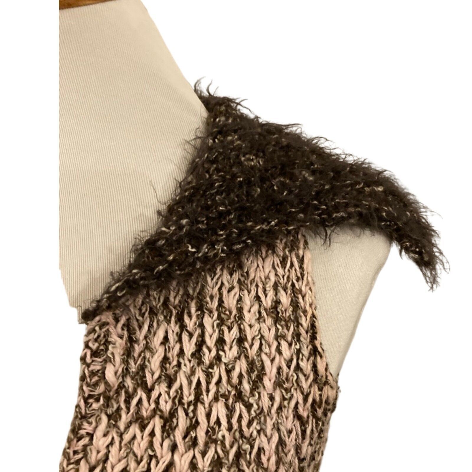 Neiman Marcus Vintage Y2K Suss Design Handmade Sweater Vest, Small Size S / US 4 / IT 40 - 3 Thumbnail