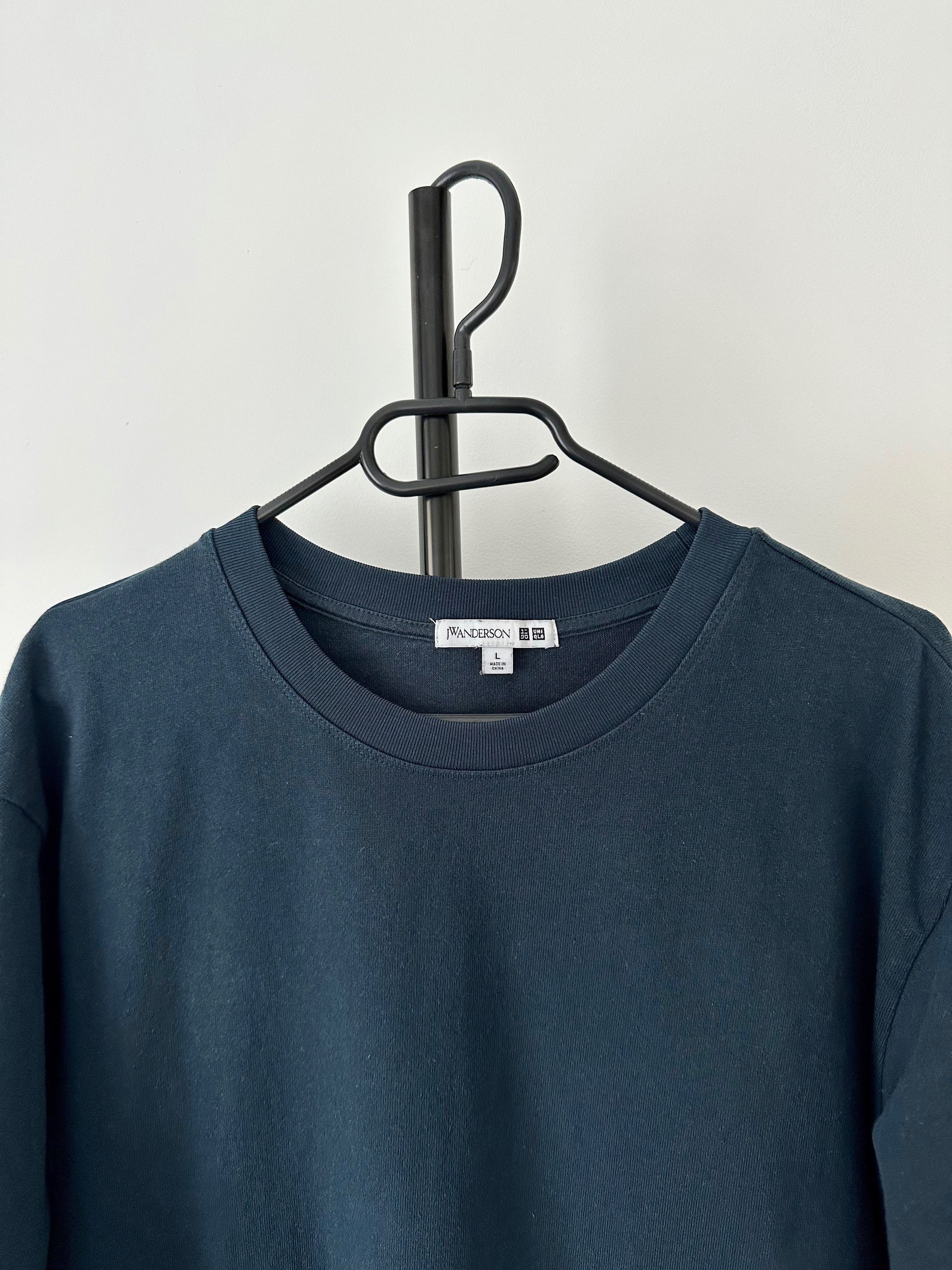JW Anderson × Uniqlo JW Anderson x Uniqlo sweat shirt navy blue Size L / US 10 / IT 46 - 4 Thumbnail