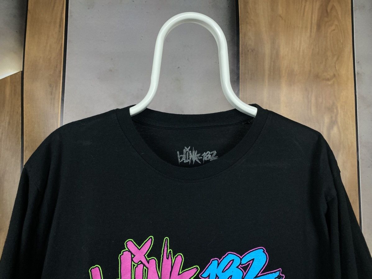 Band Tees 🛸T-Shirt Blink 182 Rock Band Tee🛸 Size US XXL / EU 58 / 5 - 4 Thumbnail