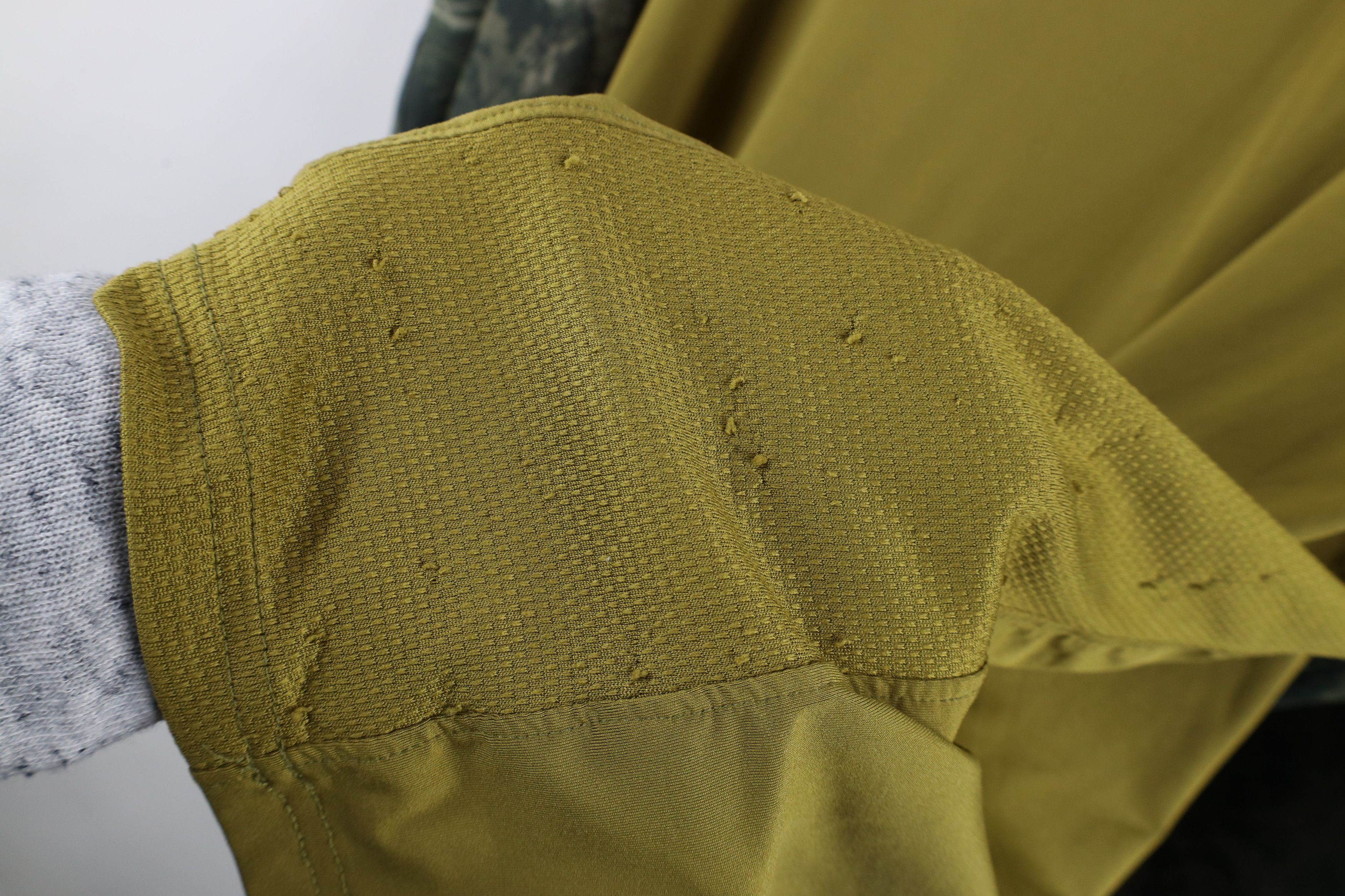 Vintage Huk Fishing Spell Camouflage Tech Long Sleeve T-Shirt Green Size US XXL / EU 58 / 5 - 7 Thumbnail
