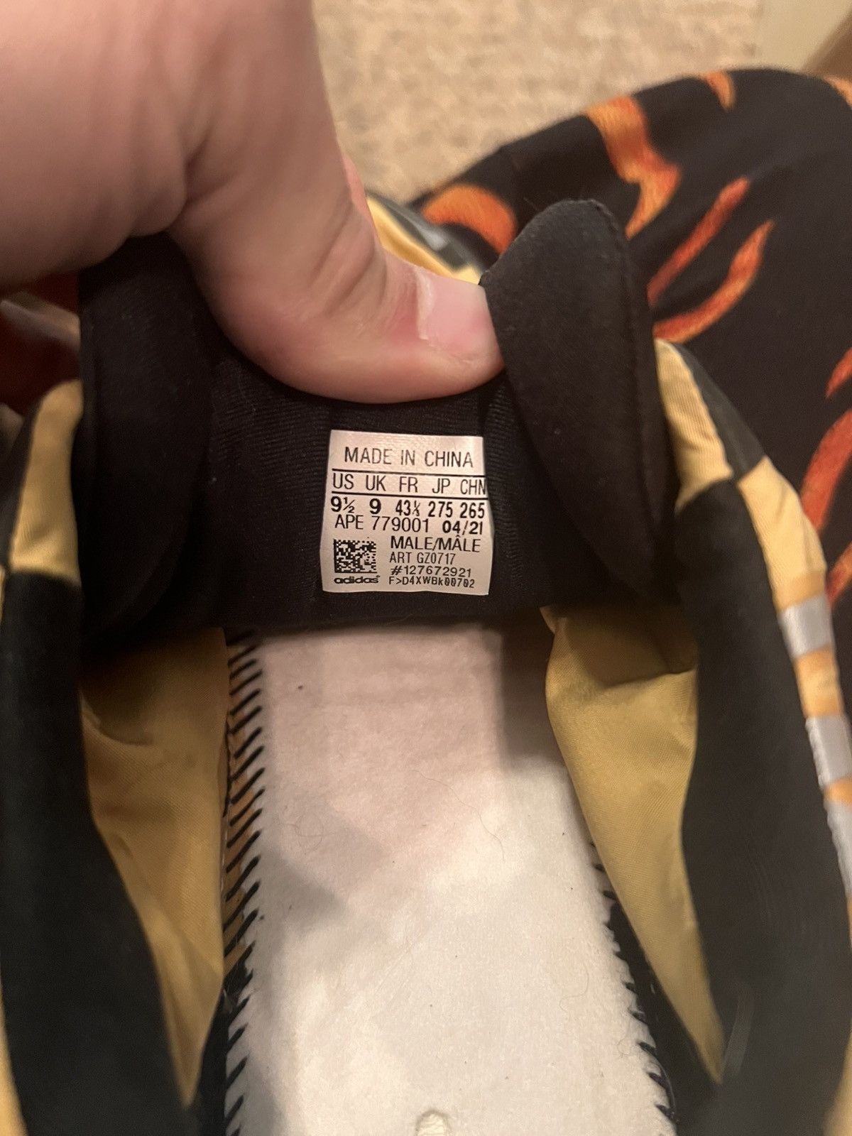 Adidas Yeezy boost 700 MNVN Honeyflux Size US 9.5 / EU 42-43 - 6 Thumbnail