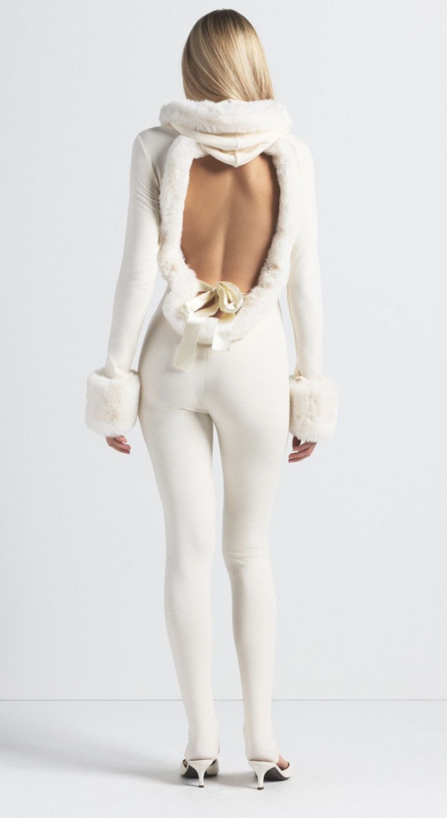 SKIMS Rare sold out backless-bowtied holiday catsuit Size 28" / US 6 / IT 42 - 1 Thumbnail