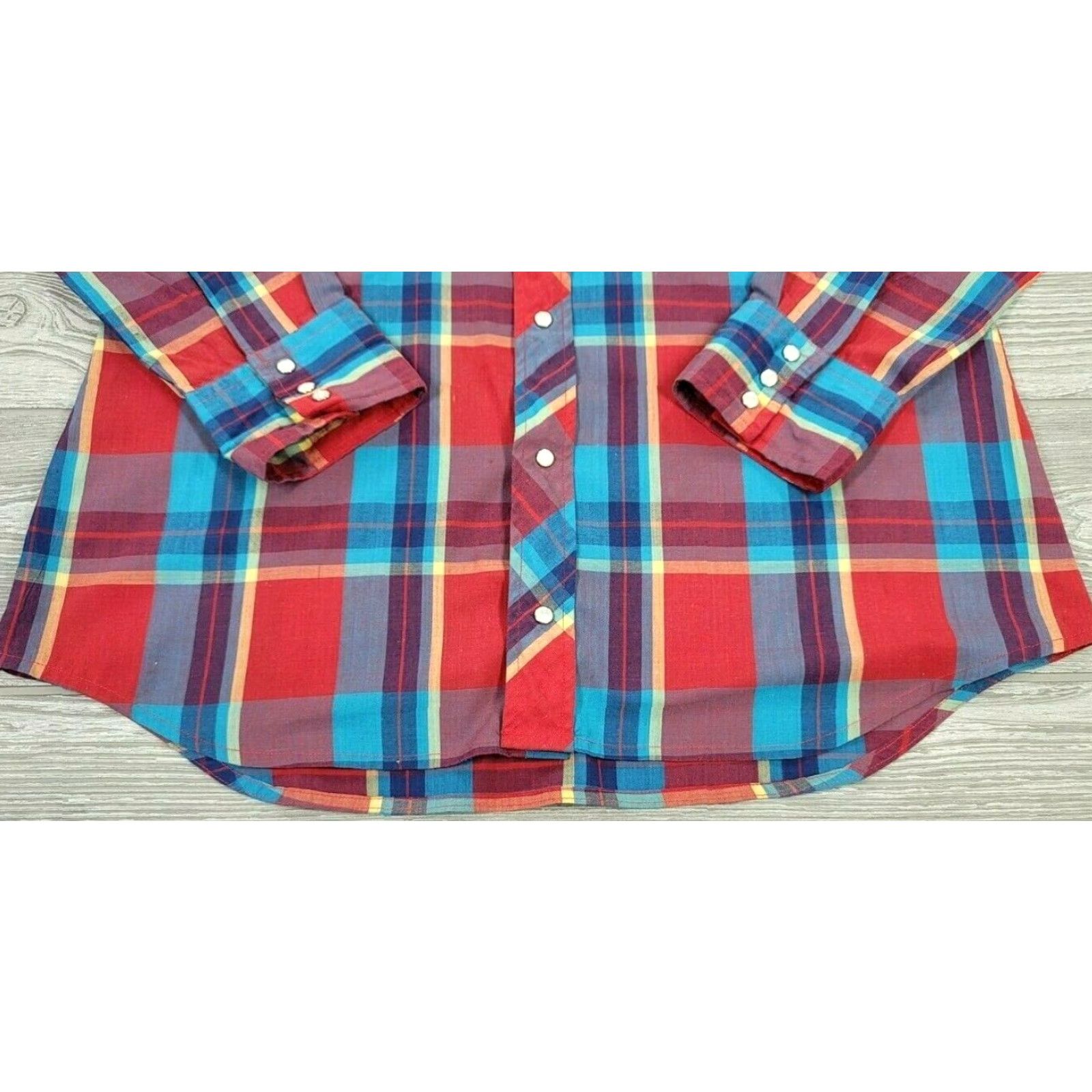 Wrangler Wrangler Button-Up Plaid Shirt Men 16-16.5 Multicolor Red Blue Green Pearl Snap Western Casual Workwear Long Sleeve Cotton Poly Blend Size US L / EU 52-54 / 3 - 5 Thumbnail