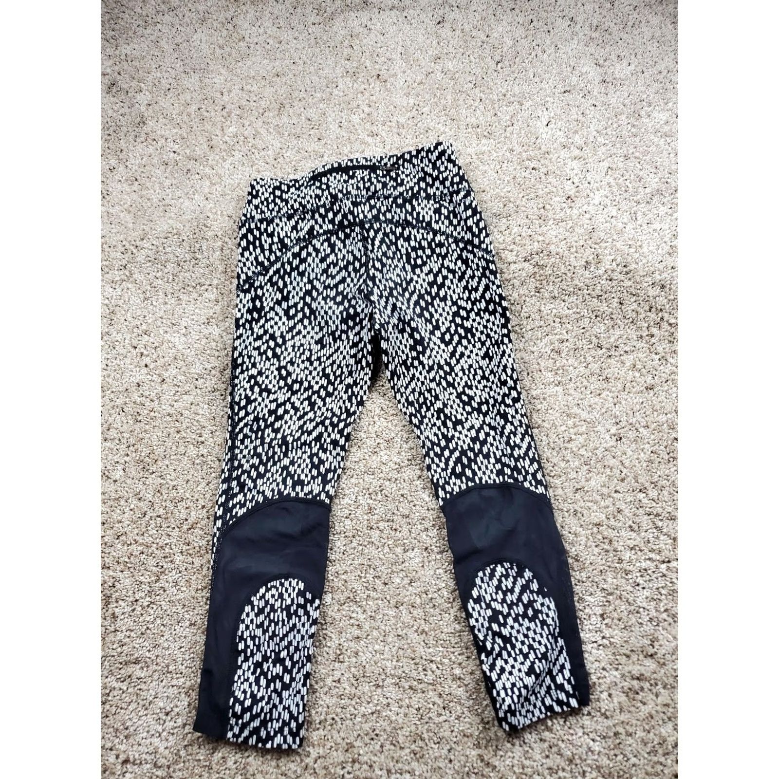 Nike Nike Dri-FIT Leggings Womens S Black White Stretch Ankle Running Yoga Gym Vented Trending activewear Womens Size 28" / US 6 / IT 42 - 7 Thumbnail