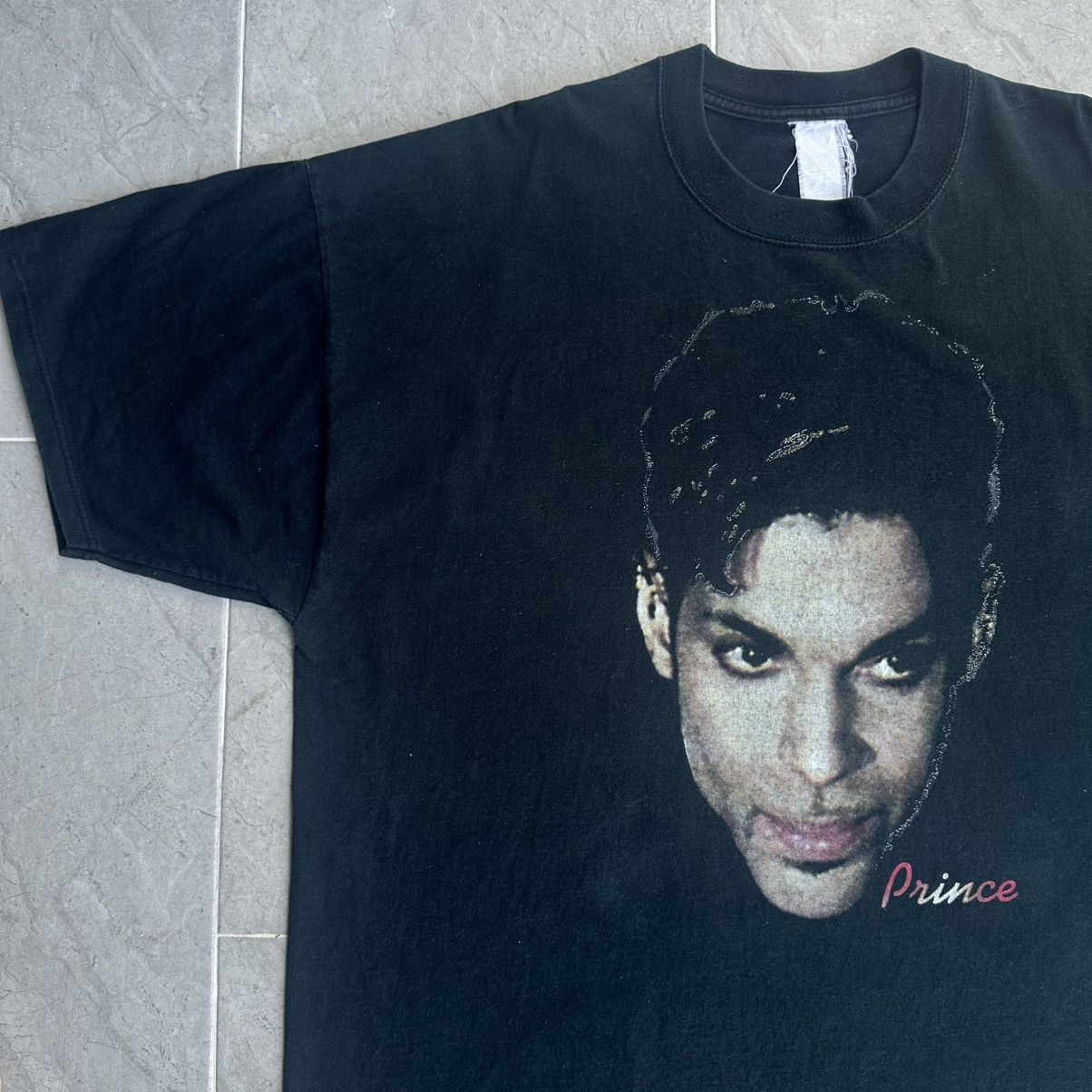 Band Tees × Prince × Vintage Vintage 2002 Prince Tour Big Head Rare Tee Shirt Size US XXL / EU 58 / 5 - 2 Thumbnail