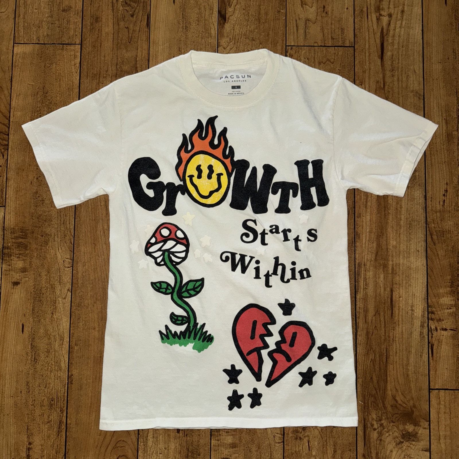 Pacsun PacSun Graphic T-Shirt White Small 17x26 Size US S / EU 44-46 / 1 - 1 Thumbnail