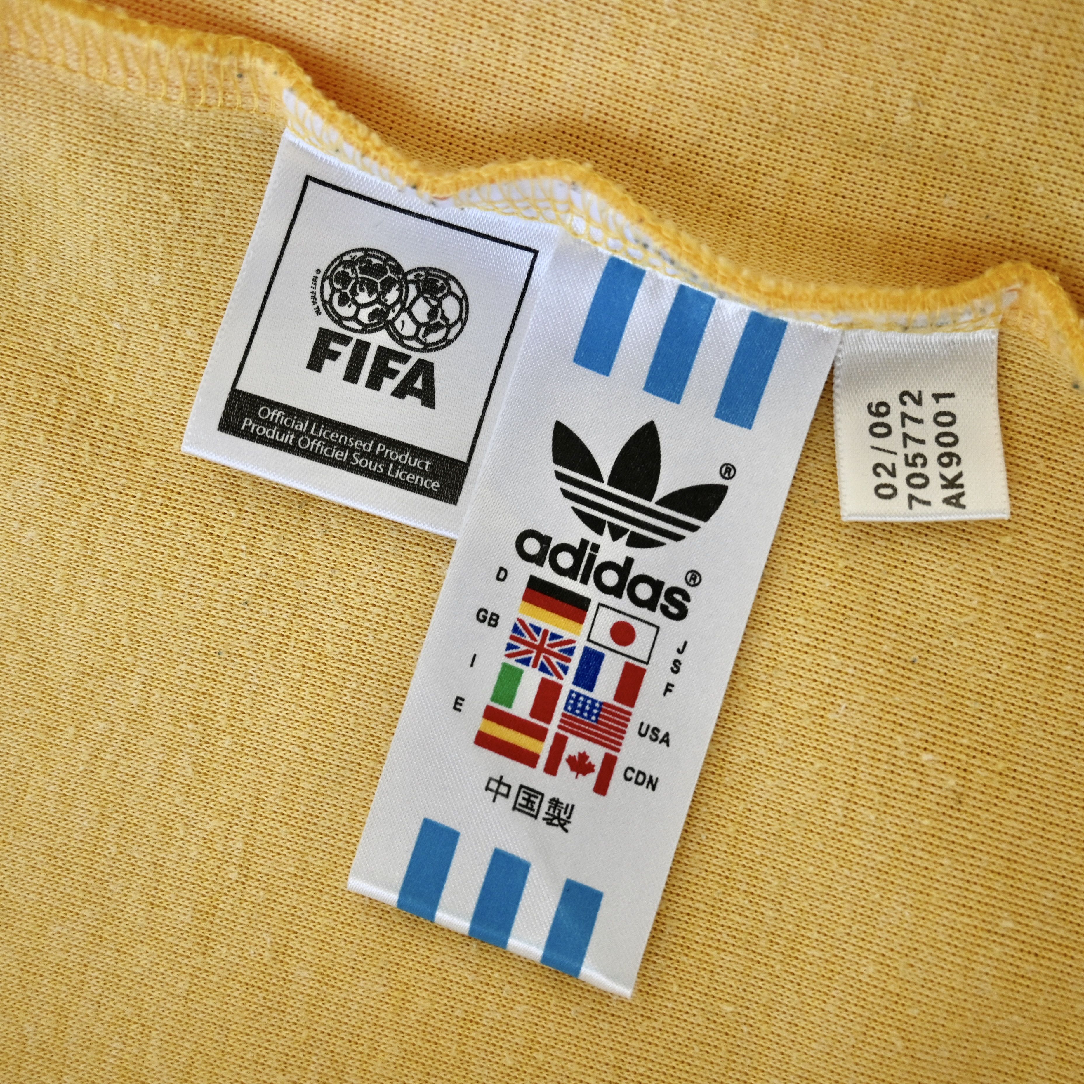 Adidas VTG 2006 Adidas FIFA official Brazil track jacket, small Size US S / EU 44-46 / 1 - 18 Thumbnail