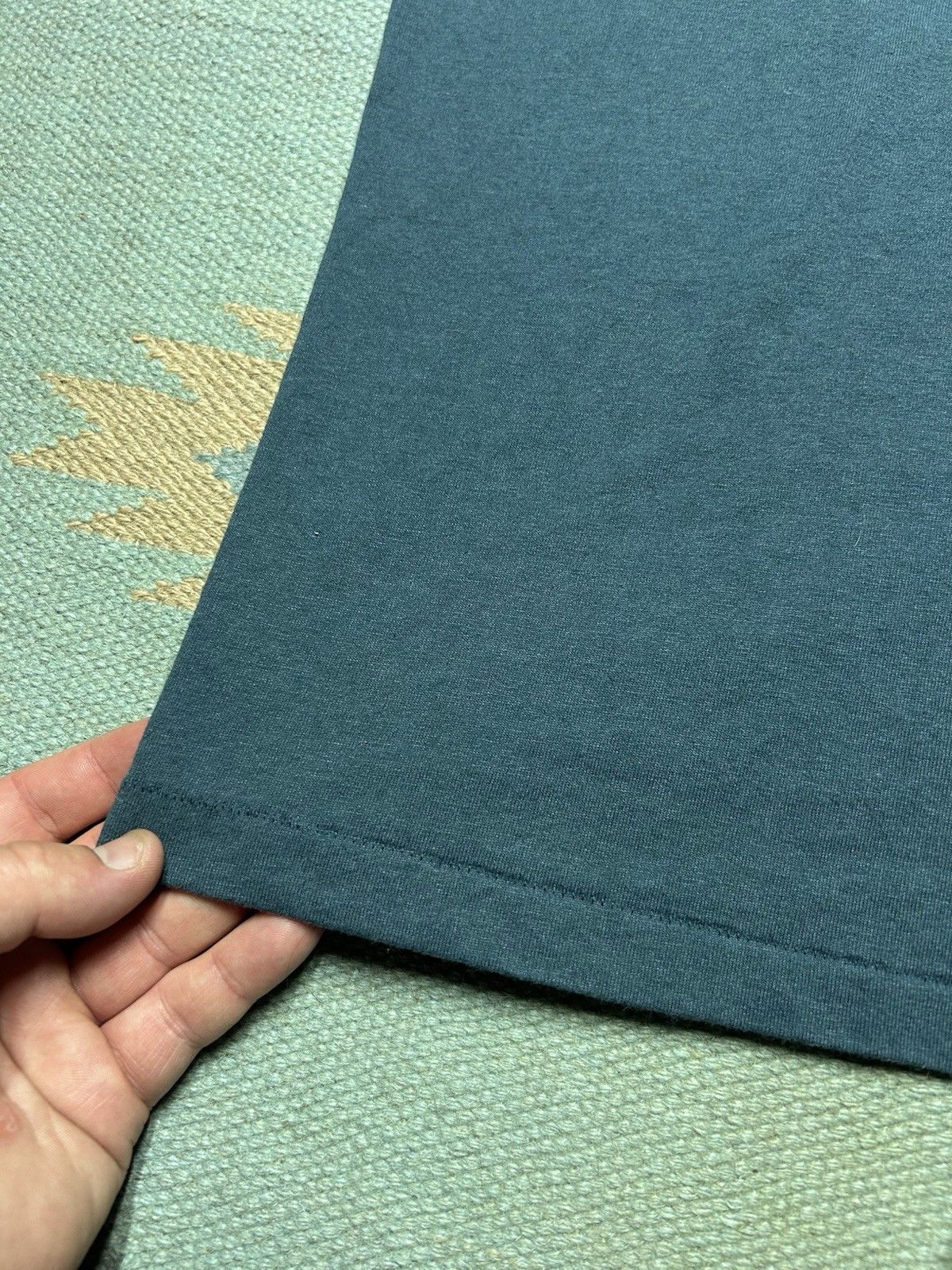 Vintage vtg 90s blank t shirt navy blue Hanes single stitch 50/50 XL Size US XL / EU 56 / 4 - 3 Thumbnail