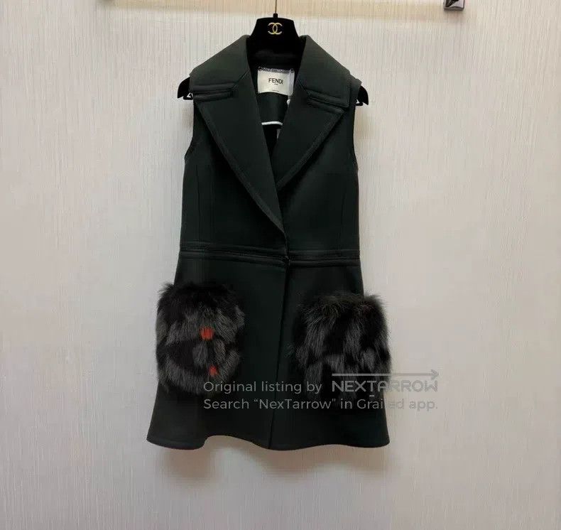 Fendi Fendi Fur vest coat Size XS / US 0-2 / IT 36-38 - 1 Thumbnail