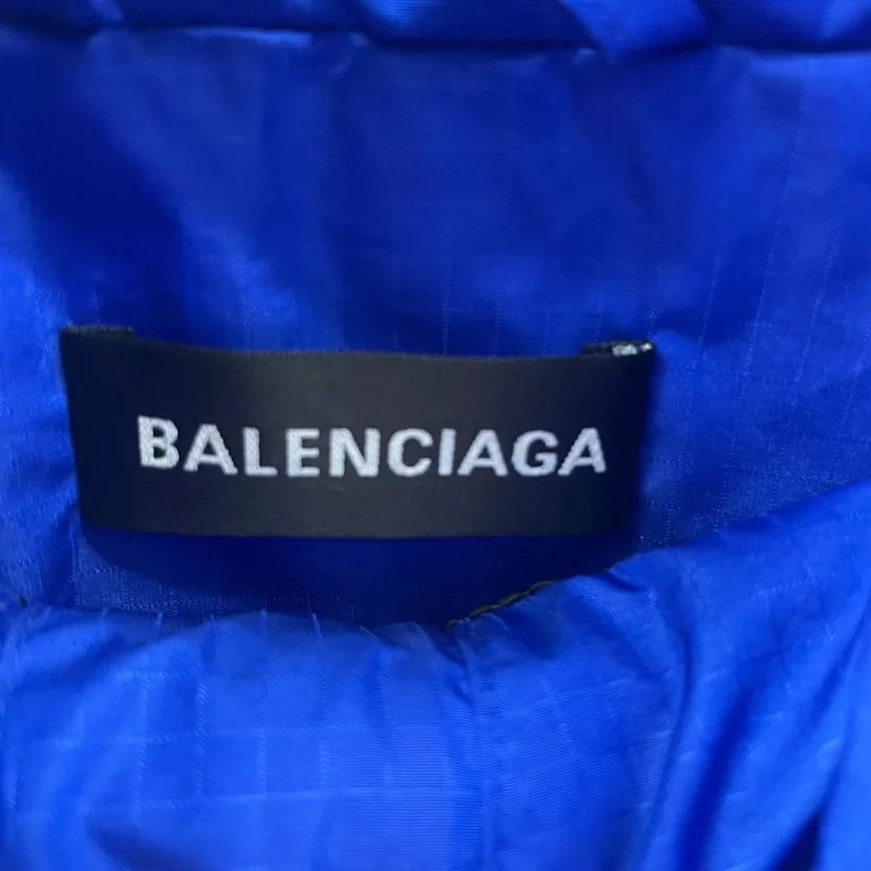 Balenciaga Balenciaga Blue Embroidered Logo Long Sleeve Windbreaker J Size US S / EU 44-46 / 1 - 3 Thumbnail