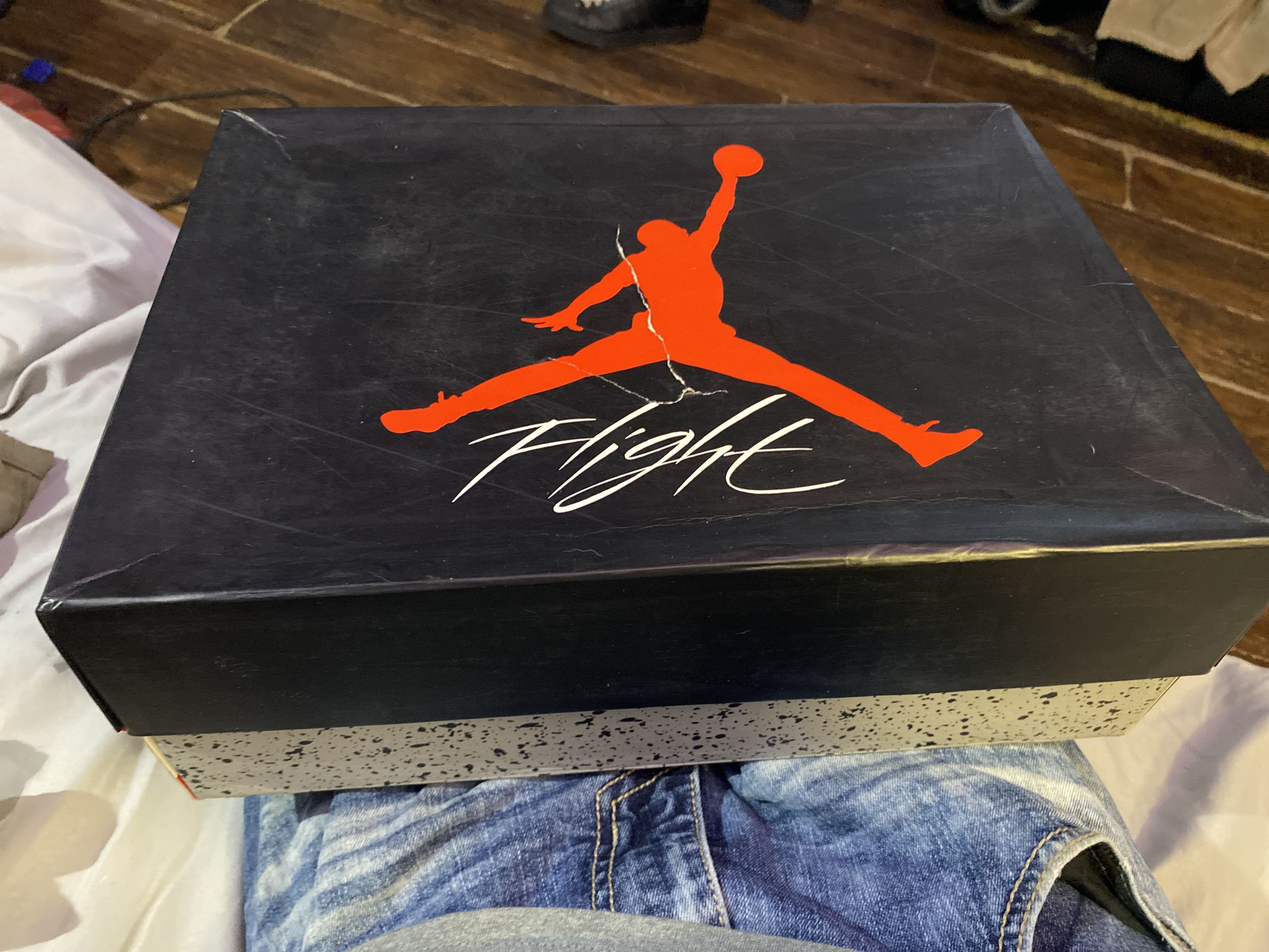 Nike × Travis Scott Retro 4 Cactus Jack Travis Scott Jordans Size US 8.5 / EU 41-42 - 7 Thumbnail