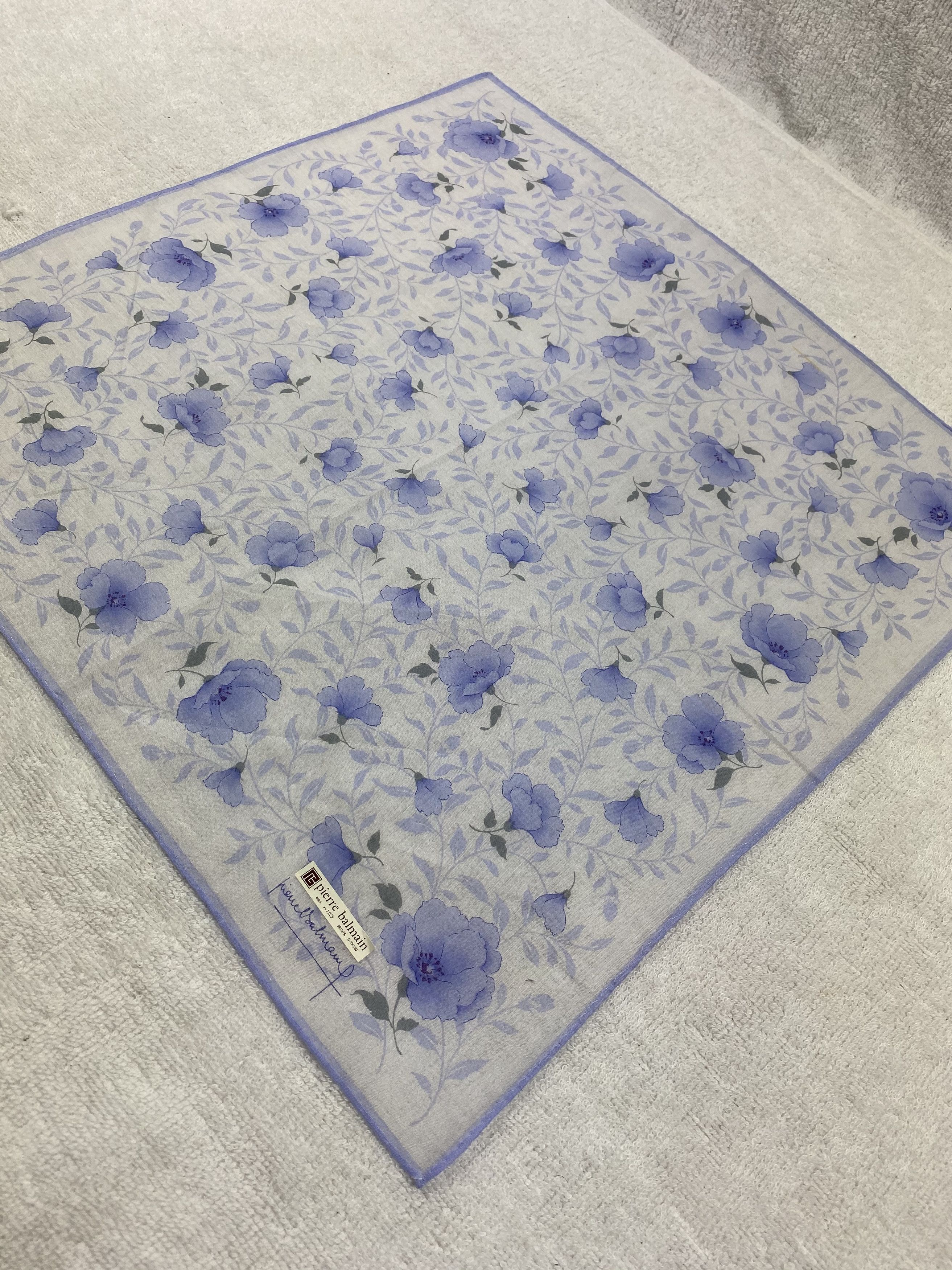 Pierre Balmain × Vintage Pierre Balmain Handkerchief / Bandana / Neckerchief Size ONE SIZE - 4 Thumbnail