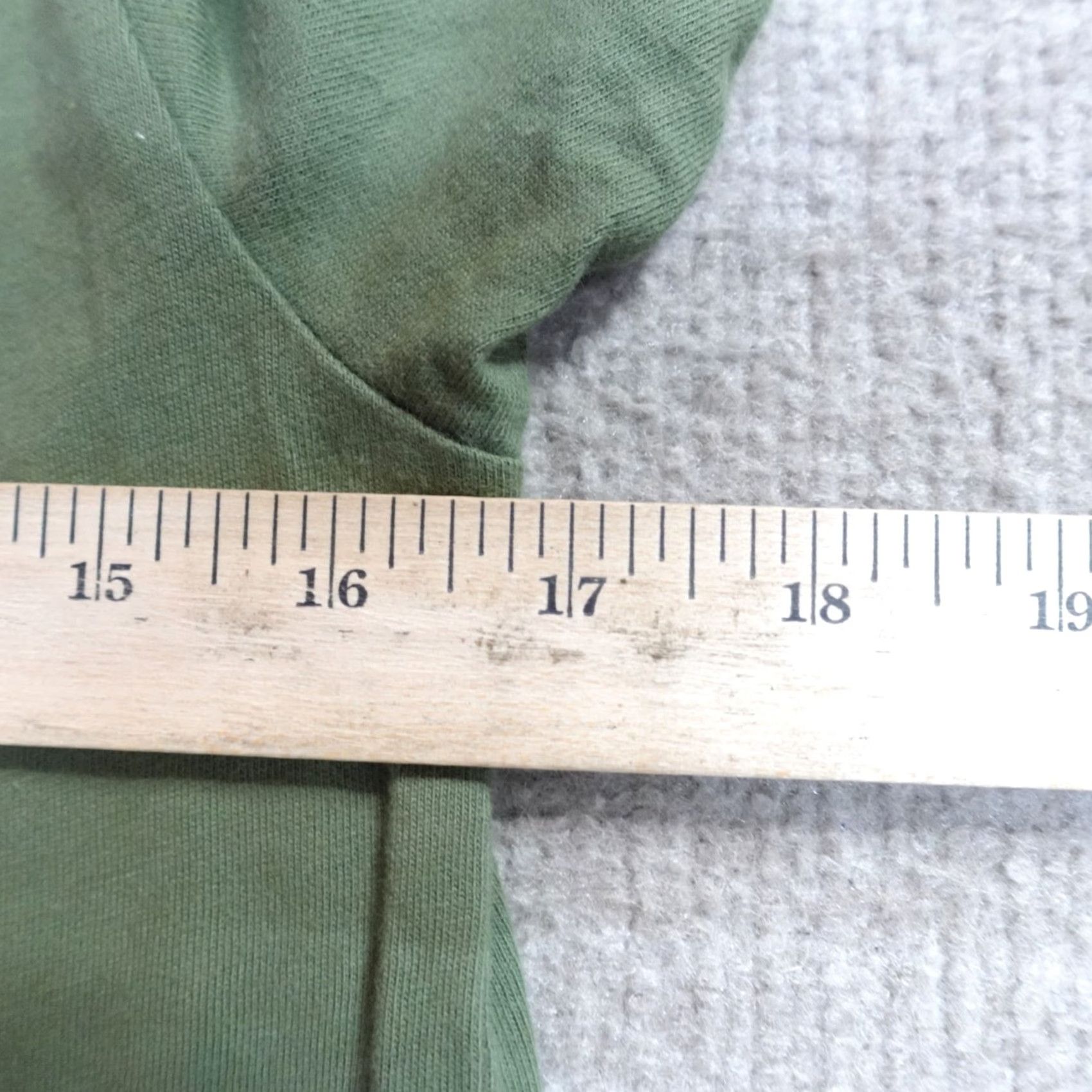 Uniqlo Uniqlo Shirt XS Green Pocket Bee Embroidered Size US XS / EU 42 / 0 - 7 Thumbnail