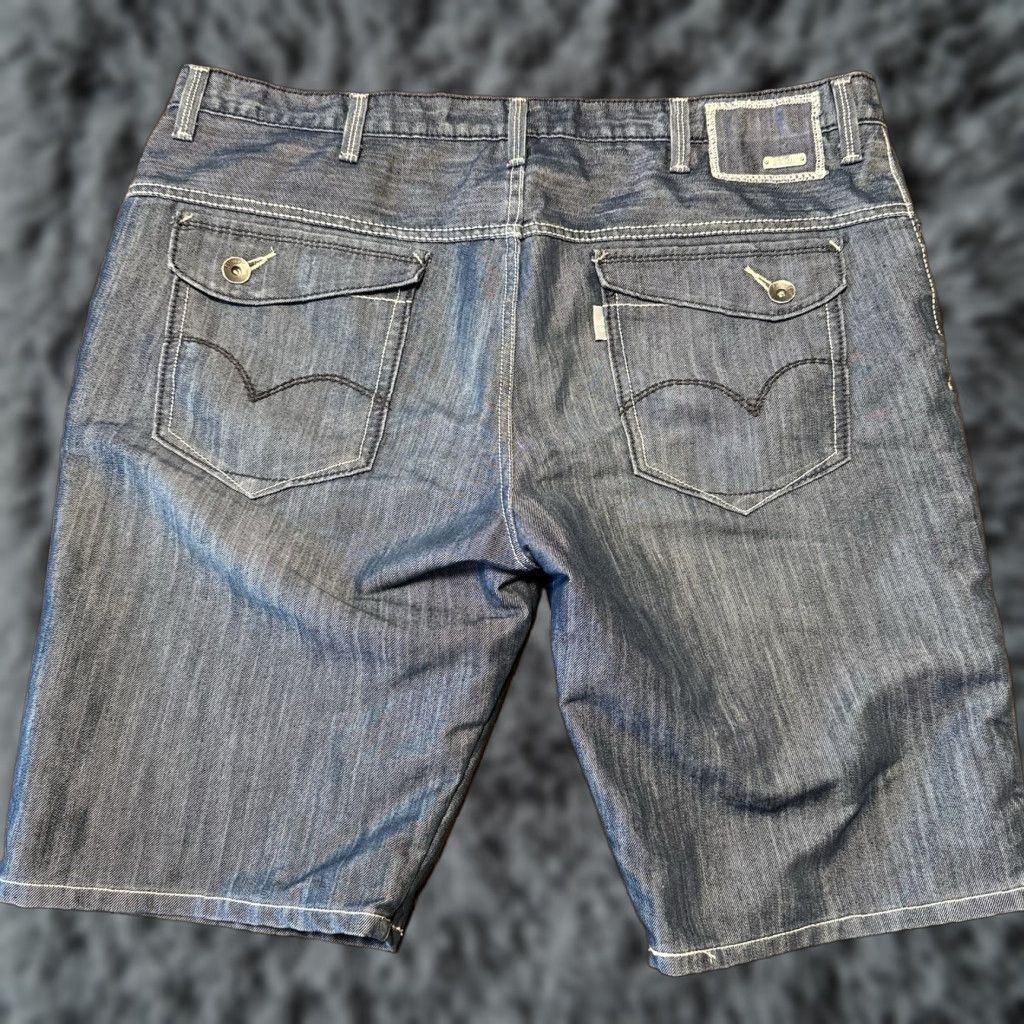 Levi's VINTAGE Levi's Silvertab Jean Shorts Mens 42 Blue Loose Baggy 90s Skater Grunge Denim Shorts Men Size US 42 / EU 58 - 1 Thumbnail