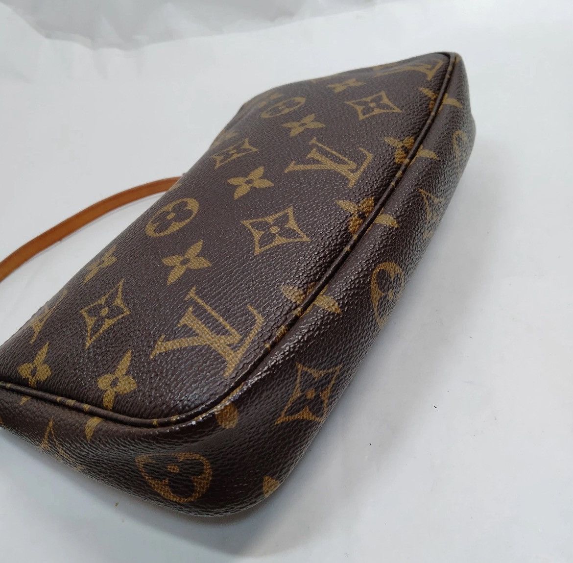 Louis Vuitton Louis Vuitton Pochette Size ONE SIZE - 6 Thumbnail