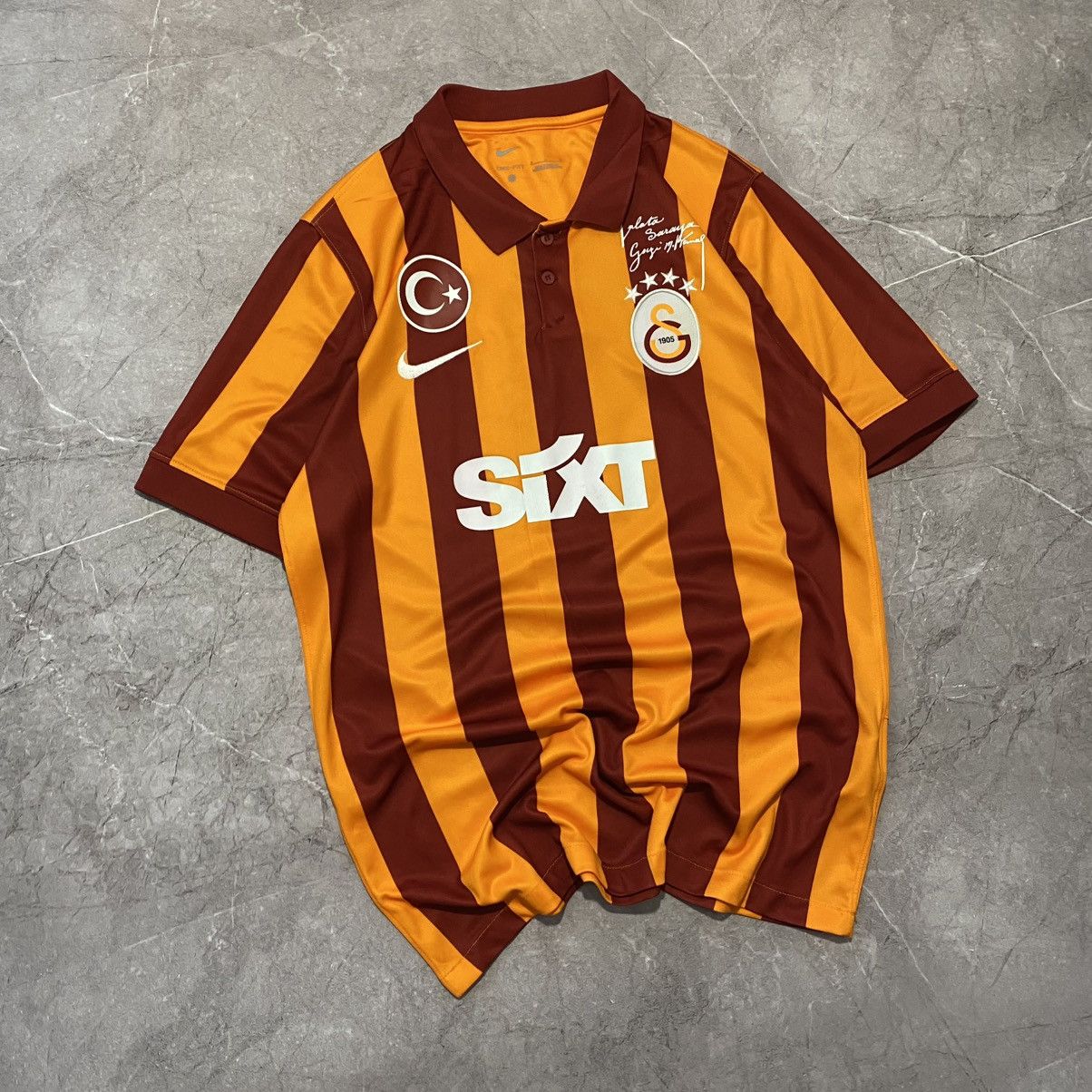 Nike ICARDI ! NIKE GALATASARAY TURKISH SOCCER JERSEY TEE Size US M / EU 48-50 / 2 - 1 Thumbnail