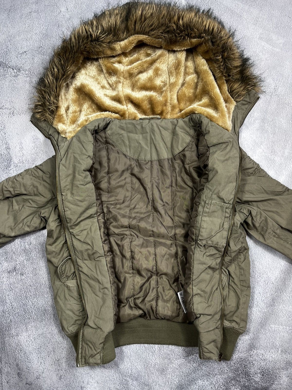 Vintage Vintage Y2K bomber jacket streetwear style size L Size L / US 10 / IT 46 - 10 Thumbnail