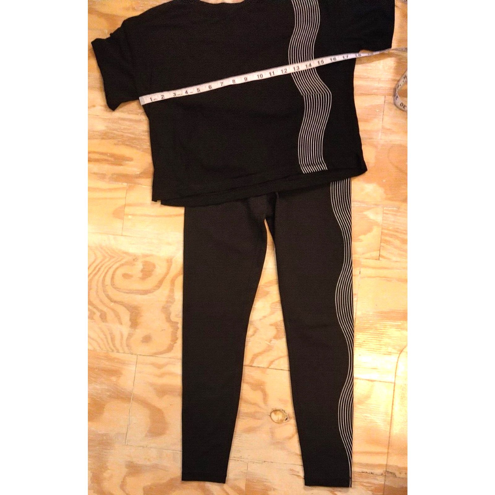 Other Xersion WM's XS Ankle Leggings Black White Stripes &Crop Top Size 25" / US 0 / IT 36 - 1 Thumbnail