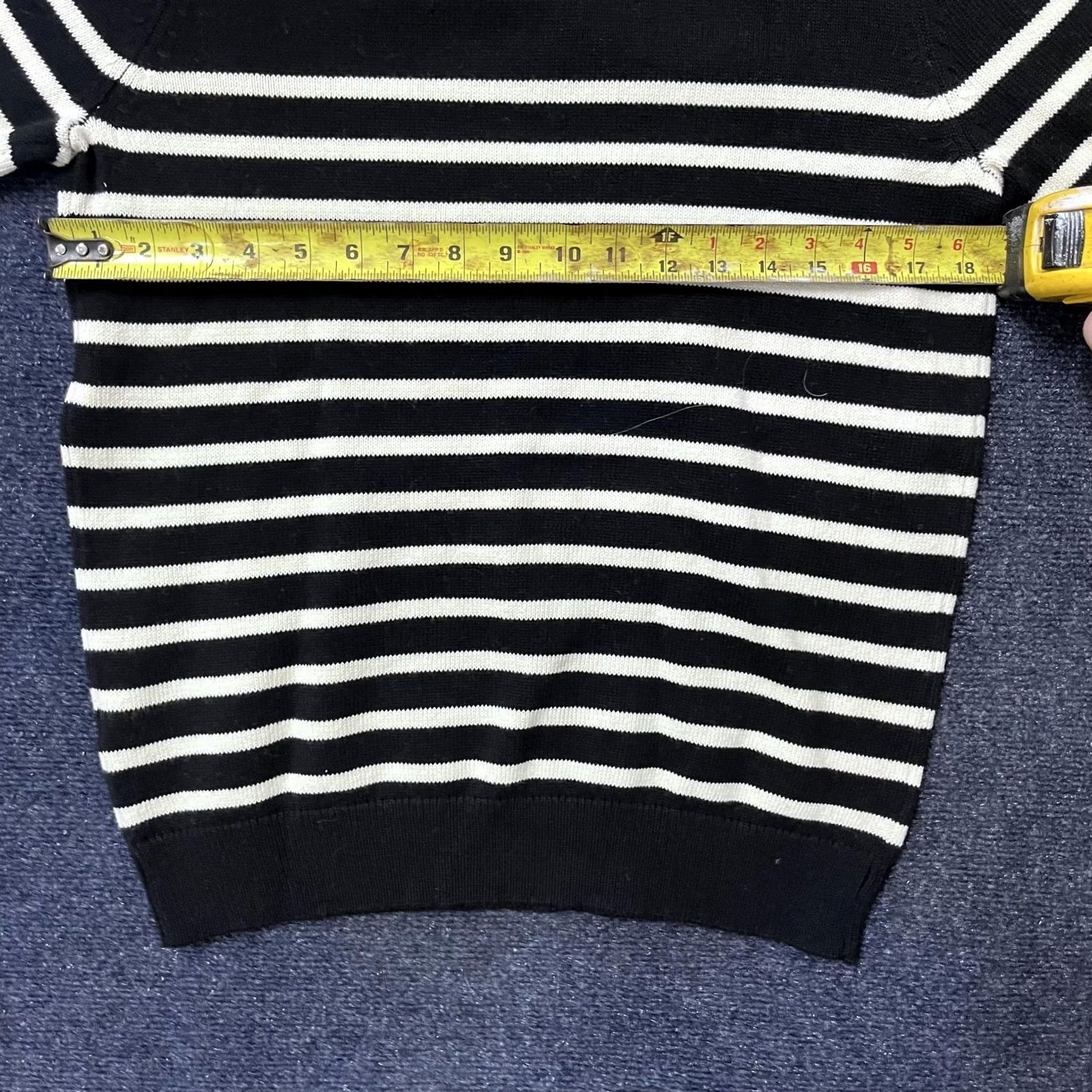 Charter Club Charter Club Sweater Womens Medium Black White Stripe Crewneck Shoulder Buttons Size M / US 6-8 / IT 42-44 - 5 Thumbnail
