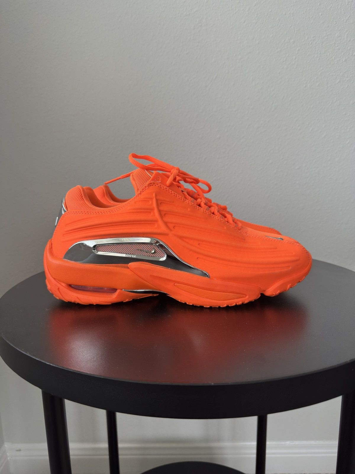 NOCTA × Nike NOCTA x Nike Hotstep 2 Total Orange Size US 9.5 / EU 42-43 - 3 Thumbnail