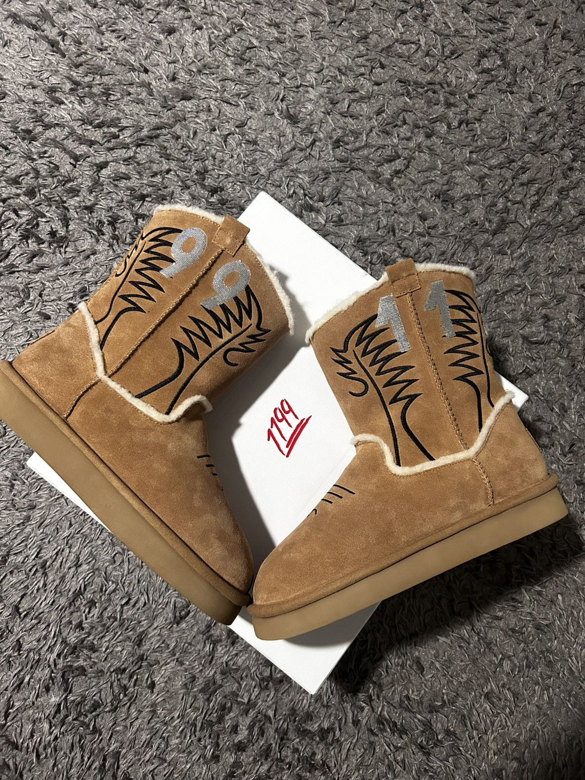 Other BAZO 1199 COWBOY UGGS (NEED GONE ASAP) Size US 9 / EU 42 - 2 Thumbnail