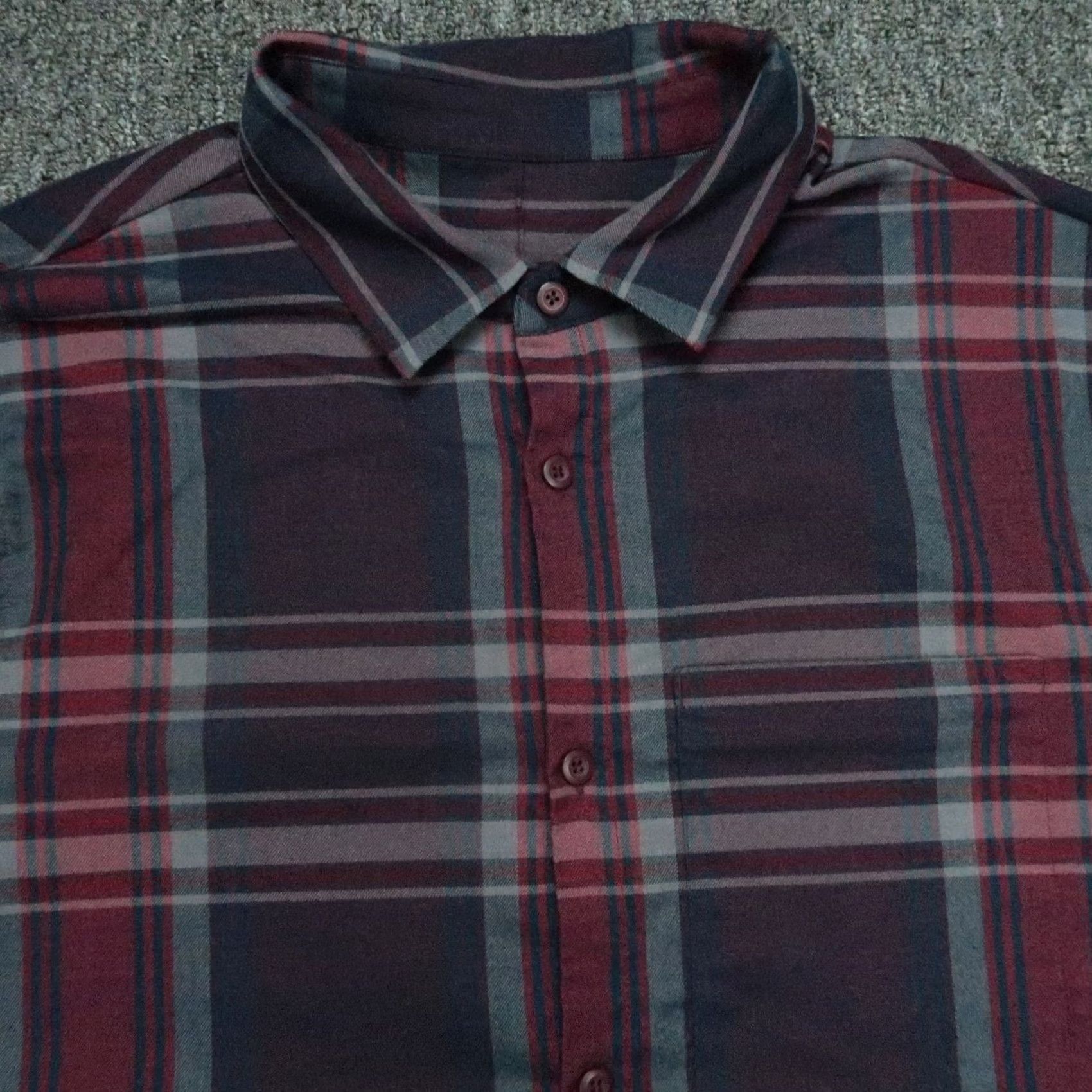 Lululemon Lululemon Mens Large Red Blue Plaid Flannel Button Up Shirt Size US L / EU 52-54 / 3 - 2 Thumbnail
