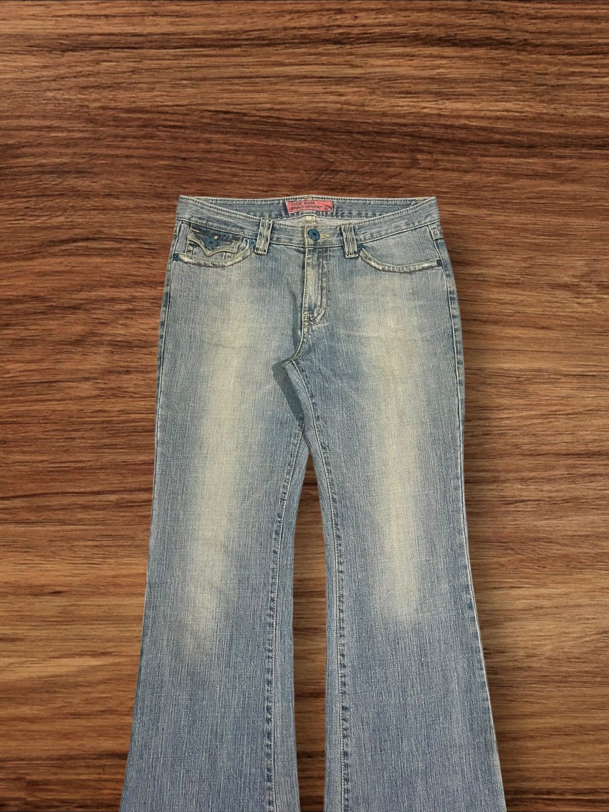 Japanese Brand Vintage Japanese Brand Leavs Strawberry Blue Wash Flare Jean Size US 30 / EU 46 - 3 Thumbnail