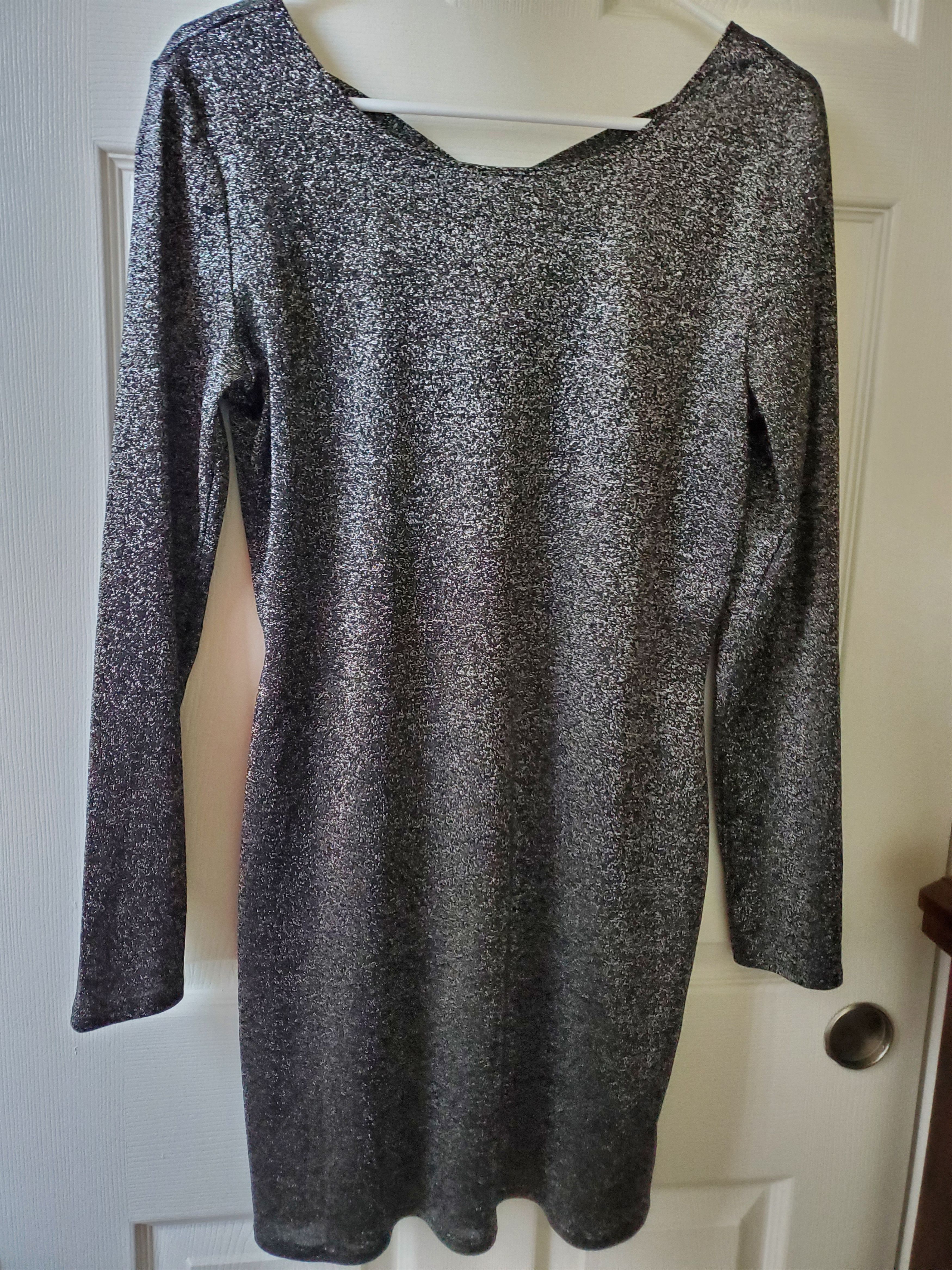 H&M *NWT* Grey Glitter Long Sleeved Mini Dress (size L) Size L / US 10 / IT 46 - 1 Thumbnail