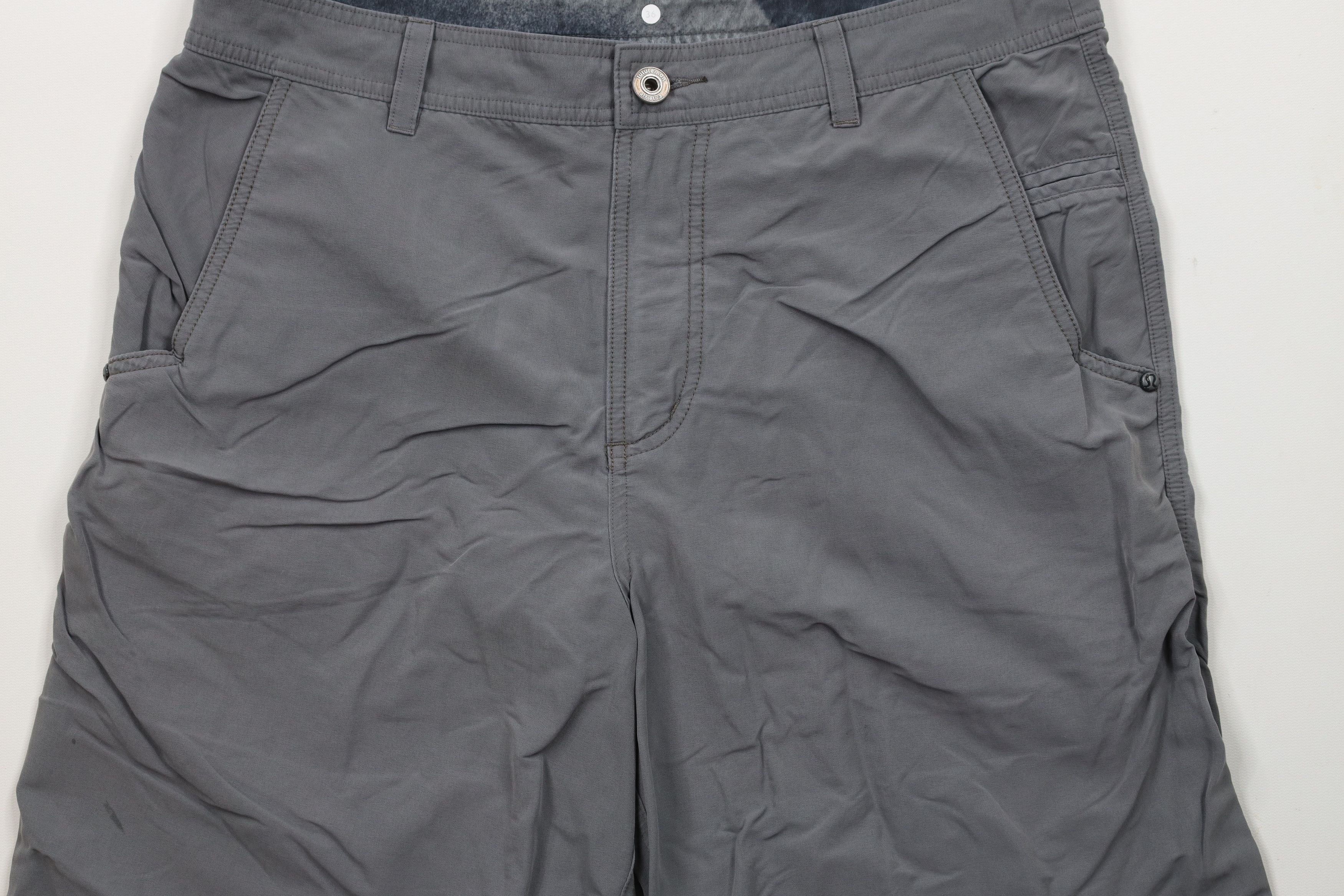 Lululemon × Vintage Vintage Lululemon Flat Front Stretch Golf Chino Shorts Gray Size US 36 / EU 52 - 3 Thumbnail
