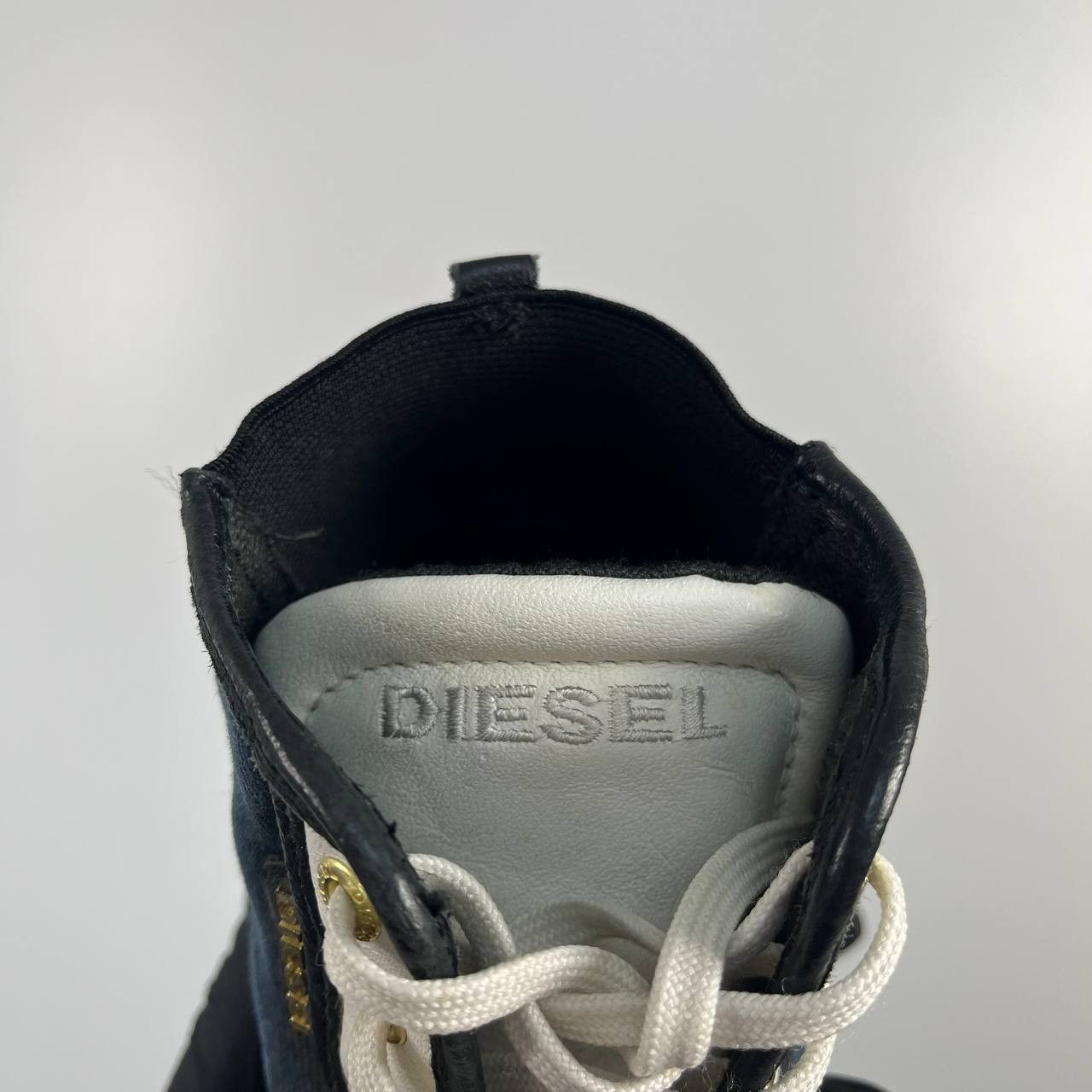 Diesel Diesel Weekendly High Top Sneakers Leather Womens Eur 37 Size US 7 / IT 37 - 8 Thumbnail