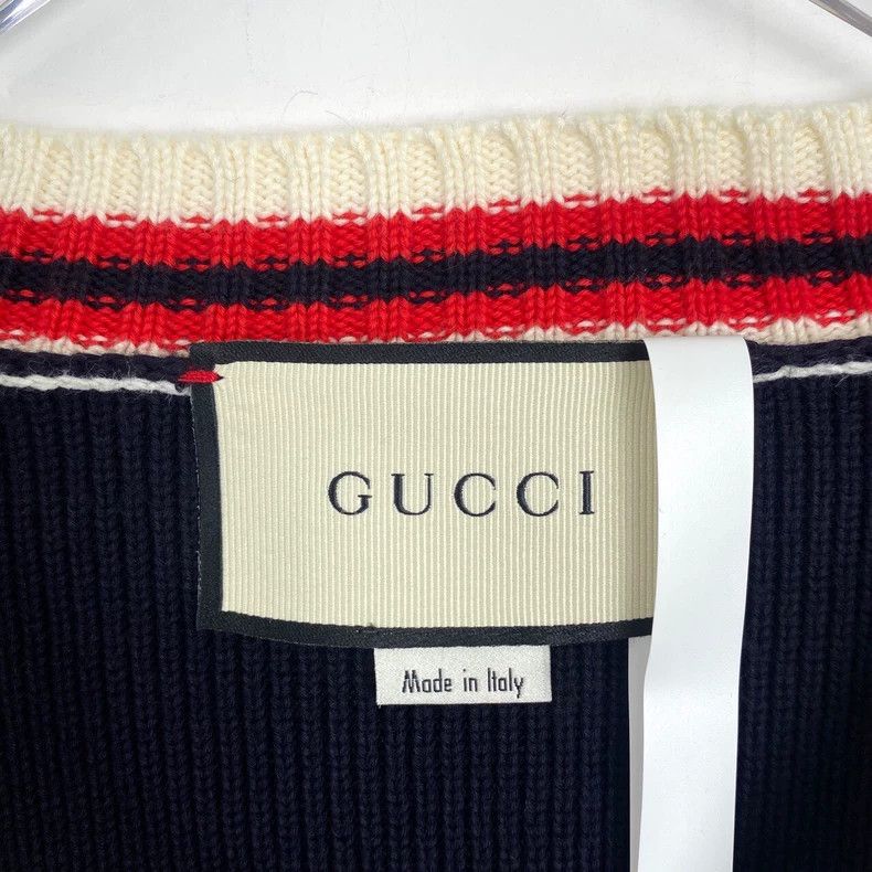 Gucci Gucci Badge embroidery dark blue V-neck knitted sweater 250 Size US S / EU 44-46 / 1 - 5 Thumbnail