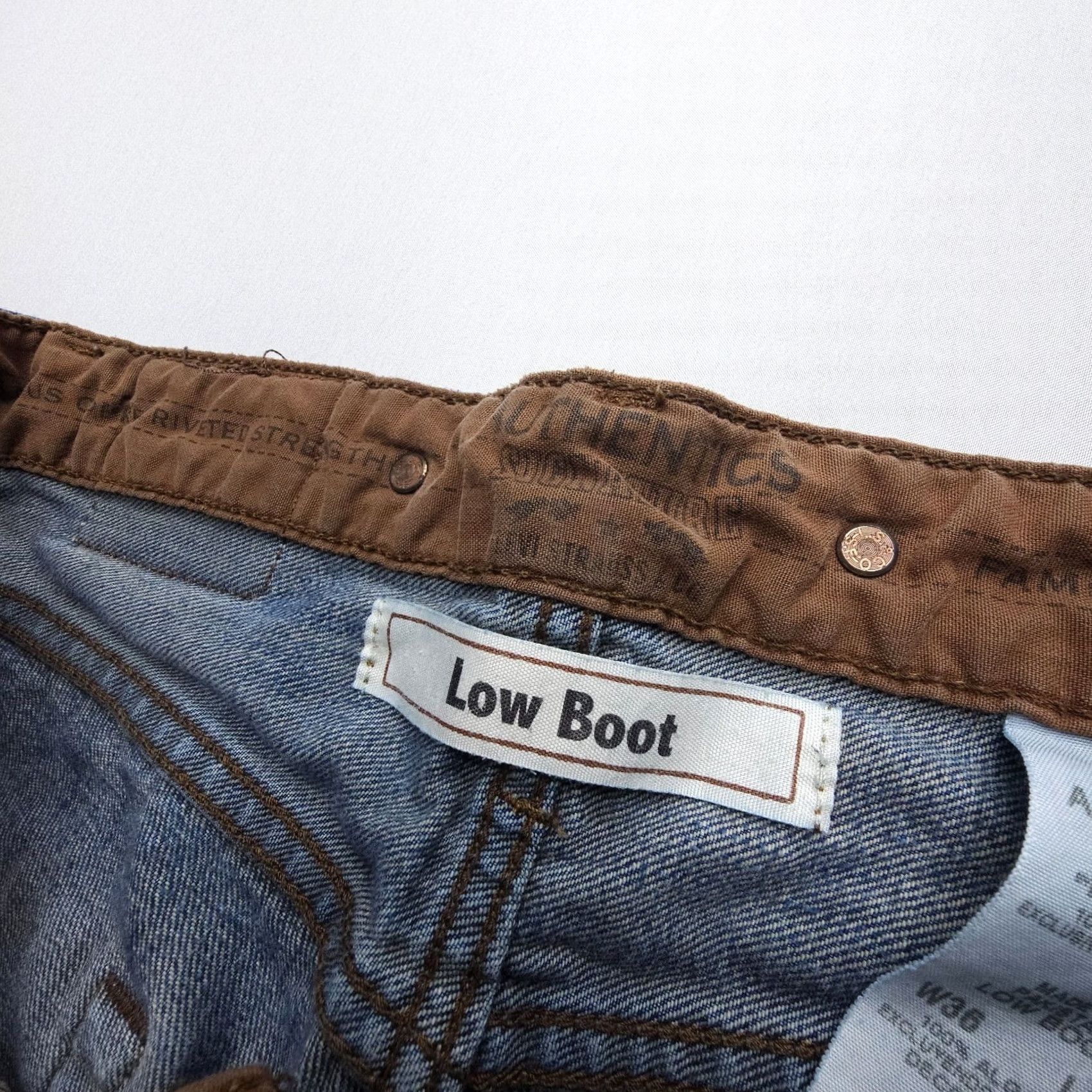 Levi's Y2K Levi's Signature Low Boot Jeans Mens 36 x 34 Blue 100% Cotton Rigid Denim Jeans Size US 36 / EU 52 - 7 Thumbnail